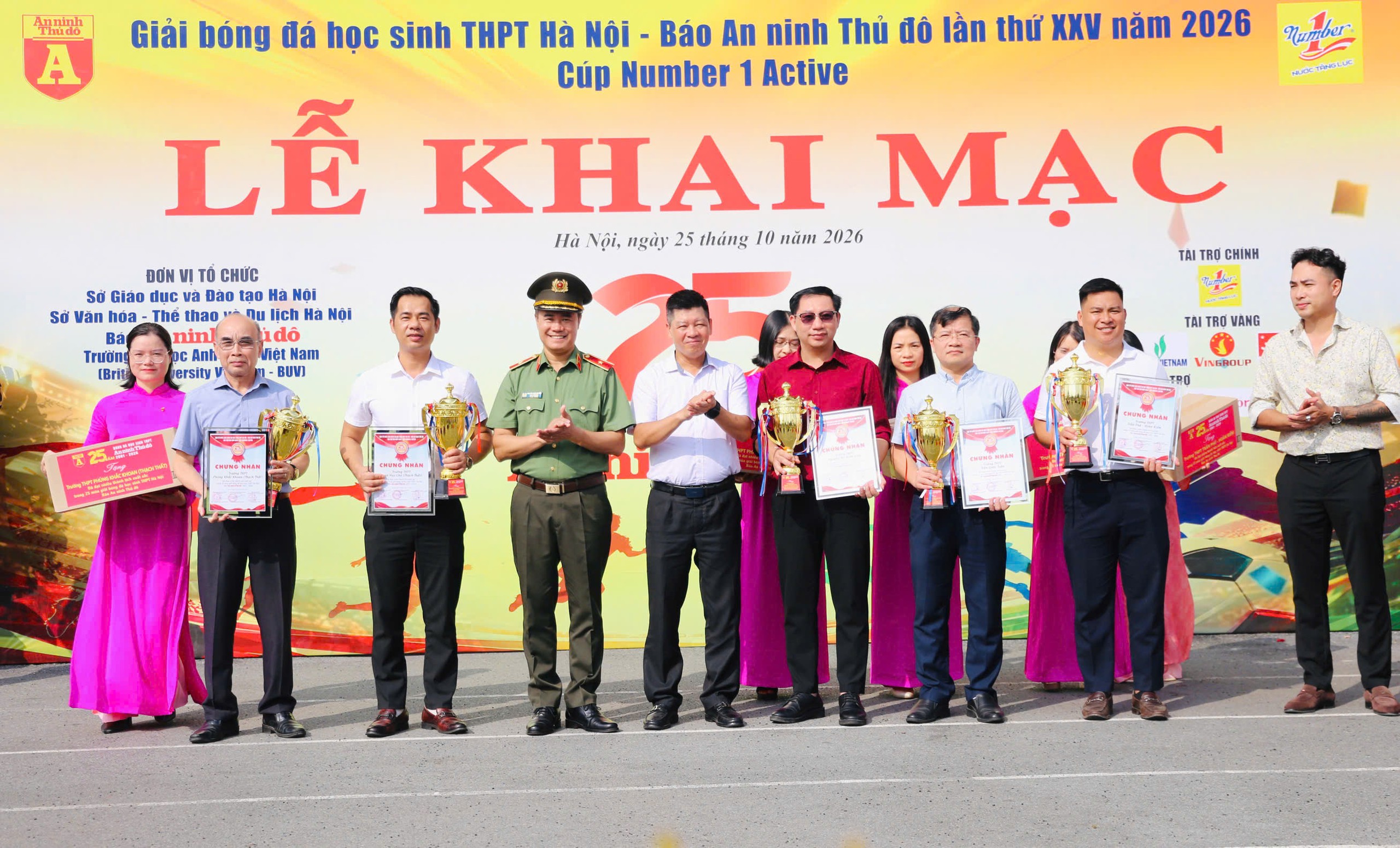 Khai mạc Giải bóng đá học sinh THPT Hà Nội với kỷ lục 130 đội bóng tham dự- Ảnh 3.