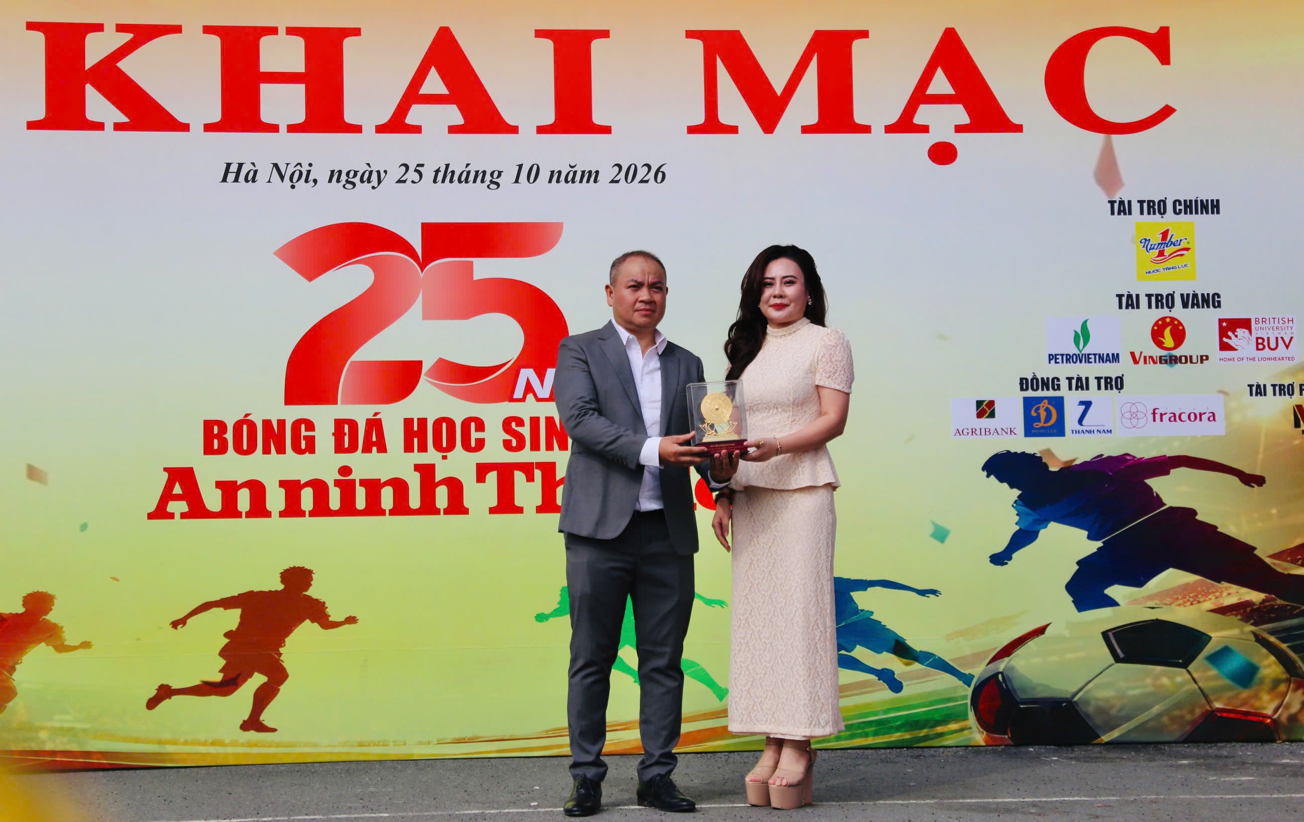 Khai mạc Giải bóng đá học sinh THPT Hà Nội với kỷ lục 130 đội bóng tham dự- Ảnh 5.