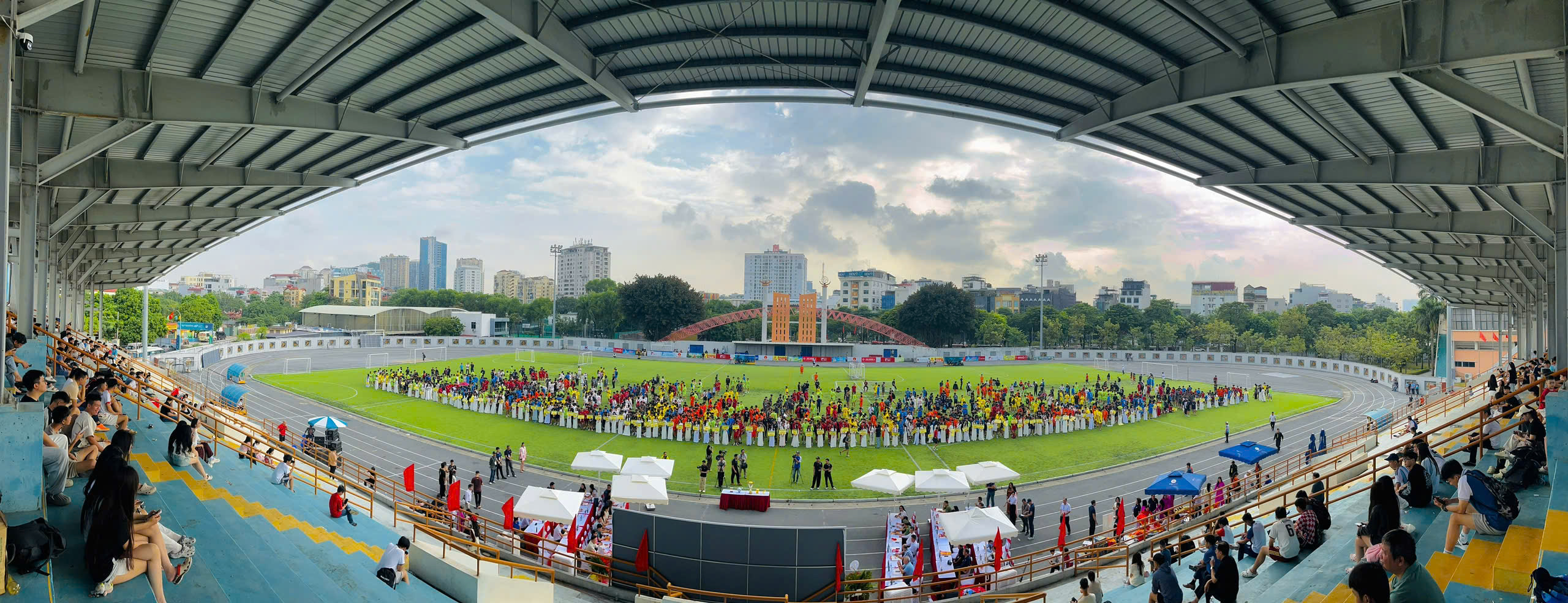 Khai mạc Giải bóng đá học sinh THPT Hà Nội với kỷ lục 130 đội bóng tham dự- Ảnh 11.