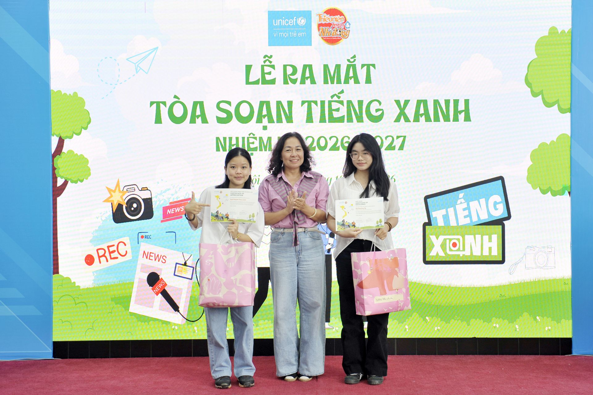 T&ograve;a soạn Tiếng Xanh: &Yacute; tưởng xanh, tiếng n&oacute;i xanh - Ảnh 7.