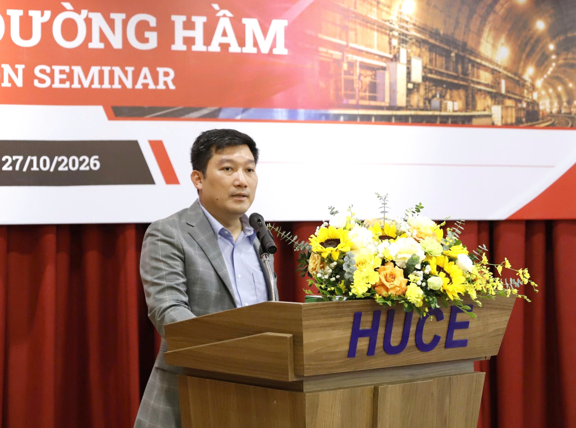 Đại học Xây dựng Hà Nội trao đổi giải pháp thông gió đường hầm, bảo đảm an toàn công trình - Ảnh 3.