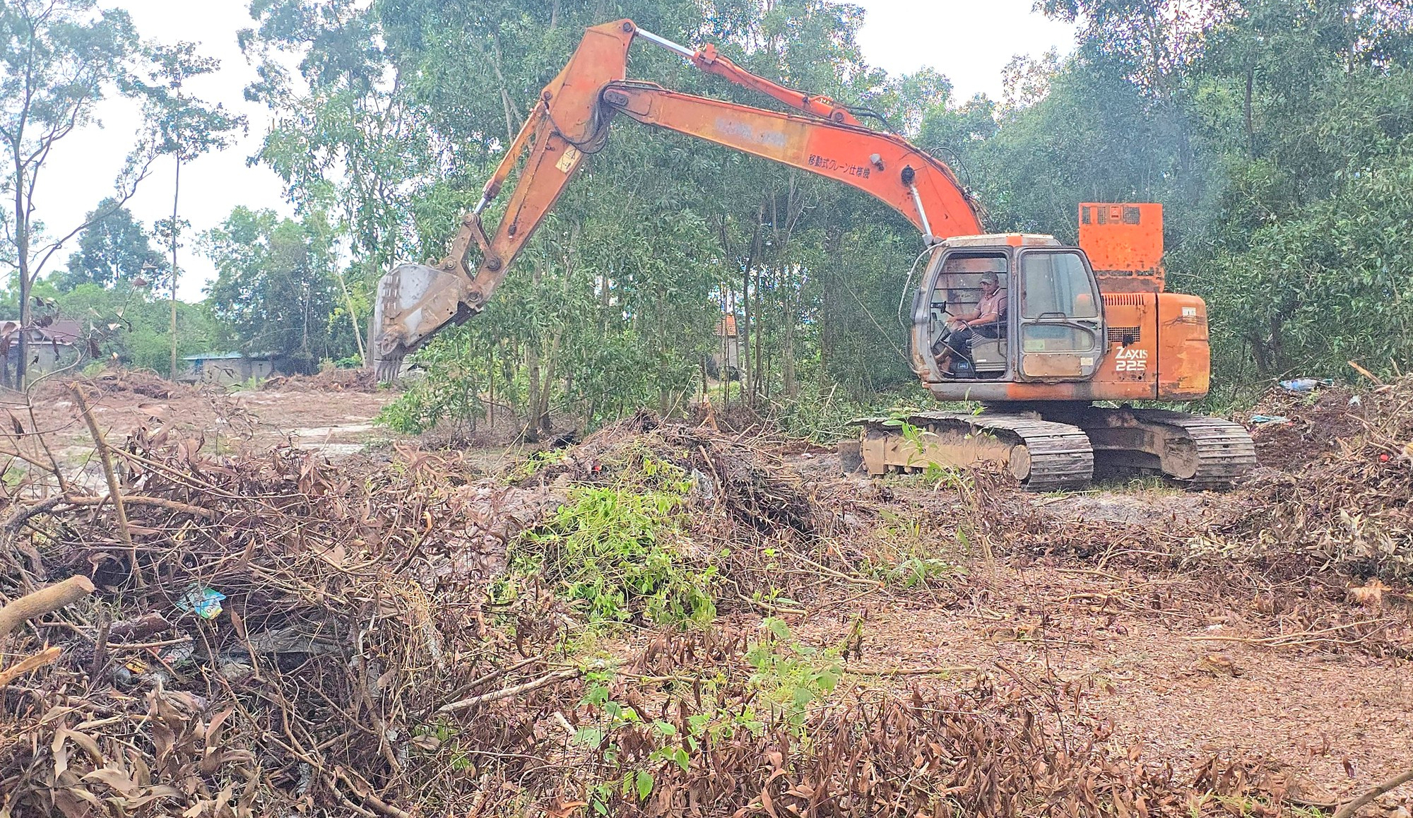 Đẩy nhanh thi công dự án tuyến đường kết nối Cảng hàng không Quảng Trị với QL1- Ảnh 8.