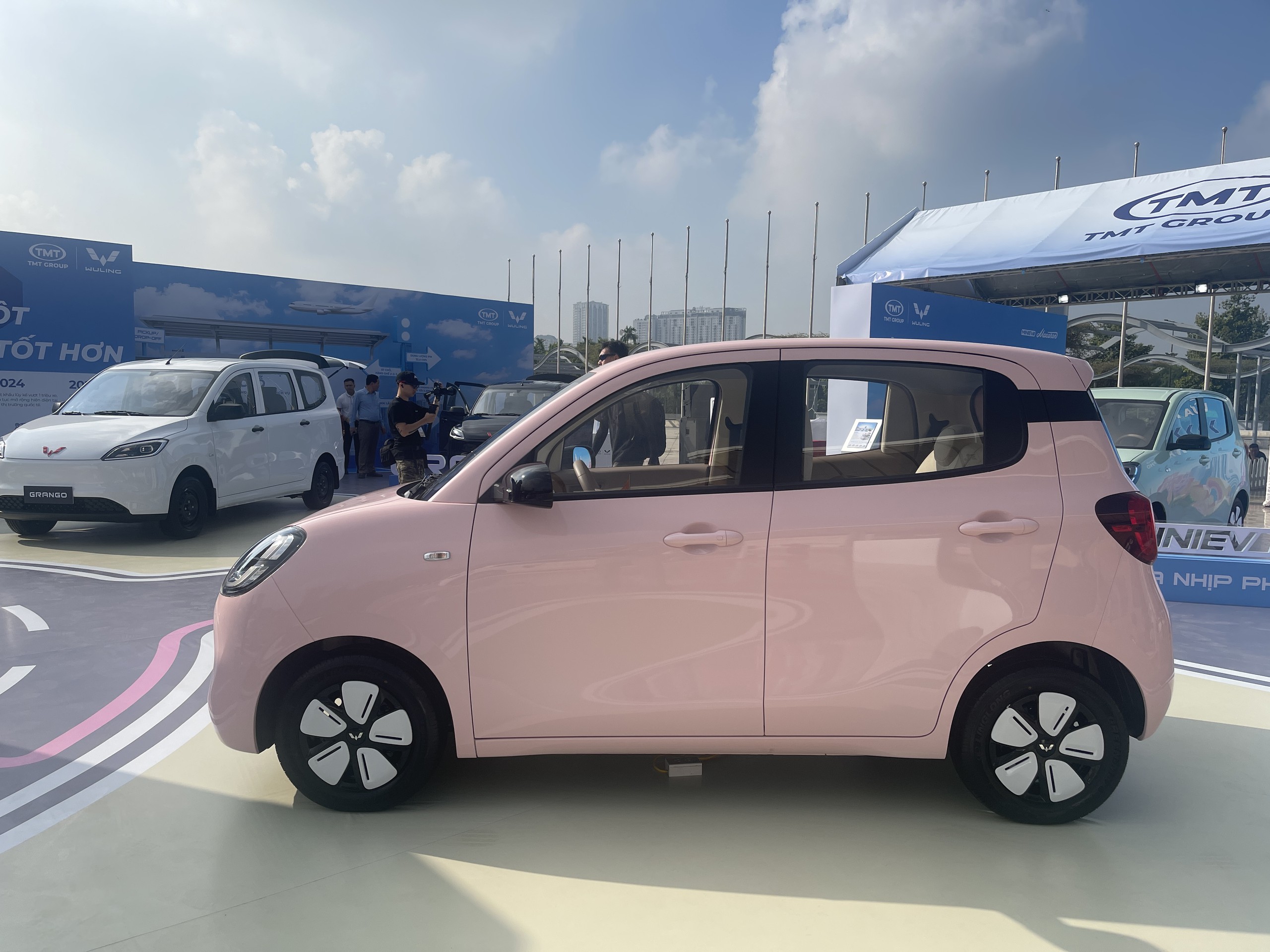 Những sự lựa chọn ô tô tầm giá 200 triệu đồng tại Việt Nam - Ảnh 1.
