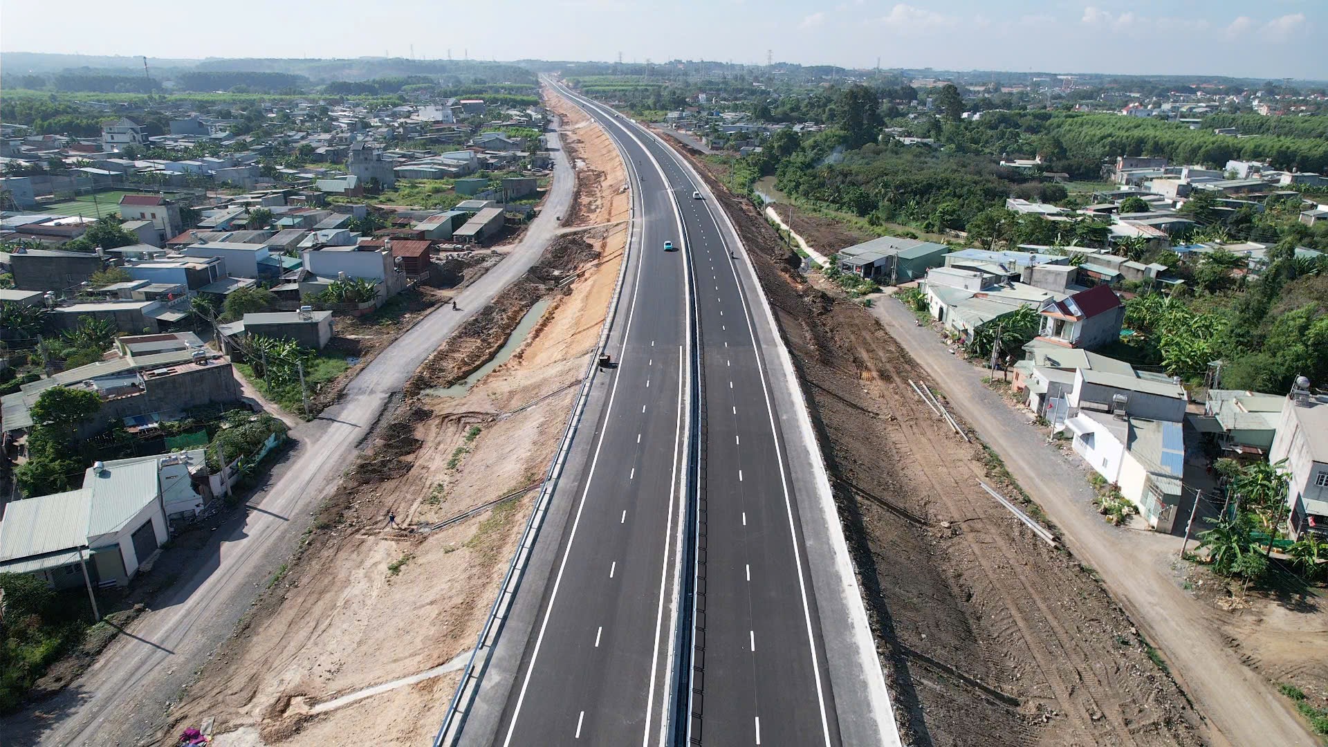 Đồng Nai: Chấm dứt hợp đồng với 2 nh&agrave; thầu tại cao tốc Bi&ecirc;n H&ograve;a - Vũng T&agrave;u v&agrave; V&agrave;nh đai 3 - Ảnh 2.