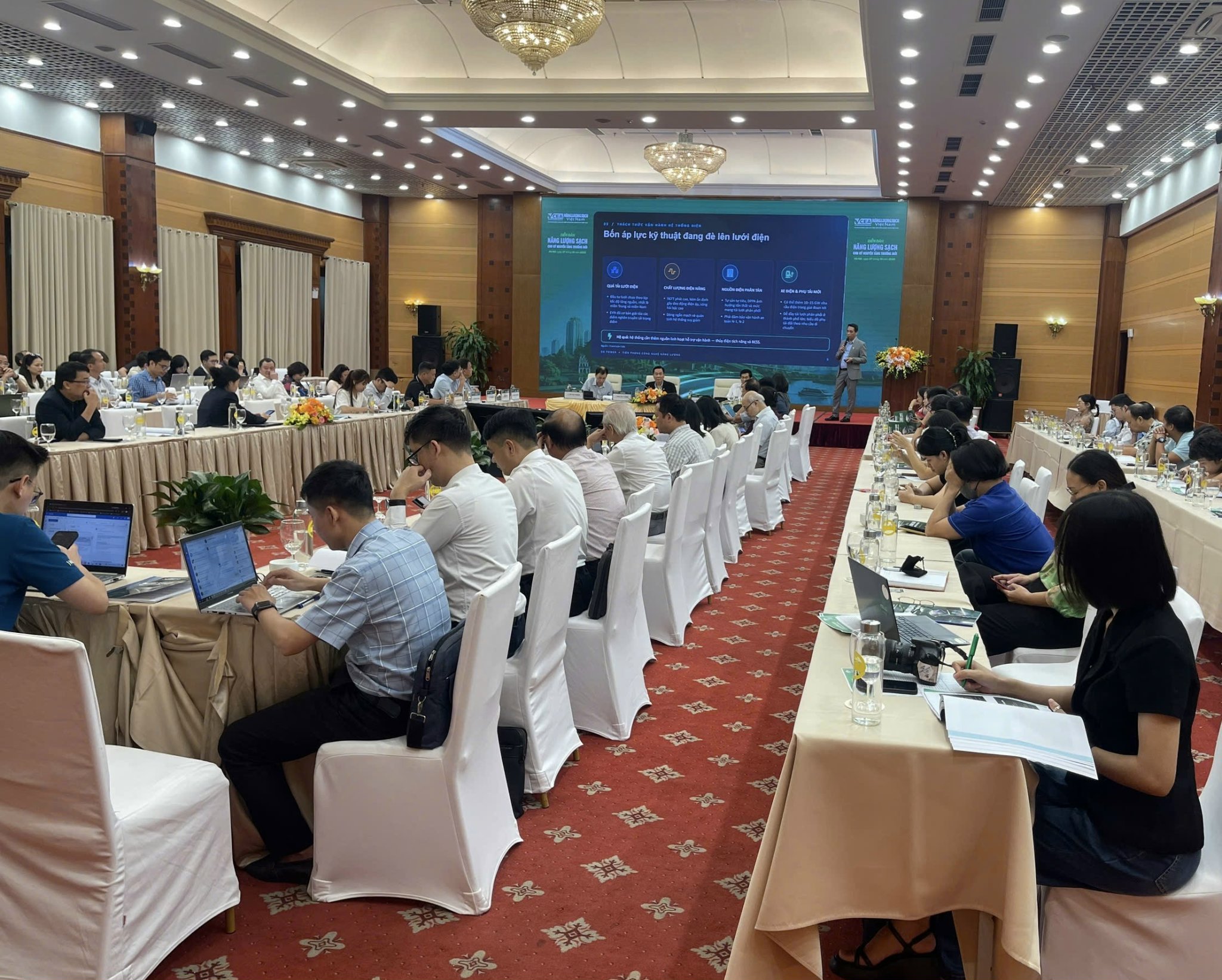 &ldquo;Điện sạch tăng nhanh, v&igrave; sao doanh nghiệp vẫn đối mặt b&agrave;i to&aacute;n chi ph&iacute;?&rdquo; - Ảnh 1.