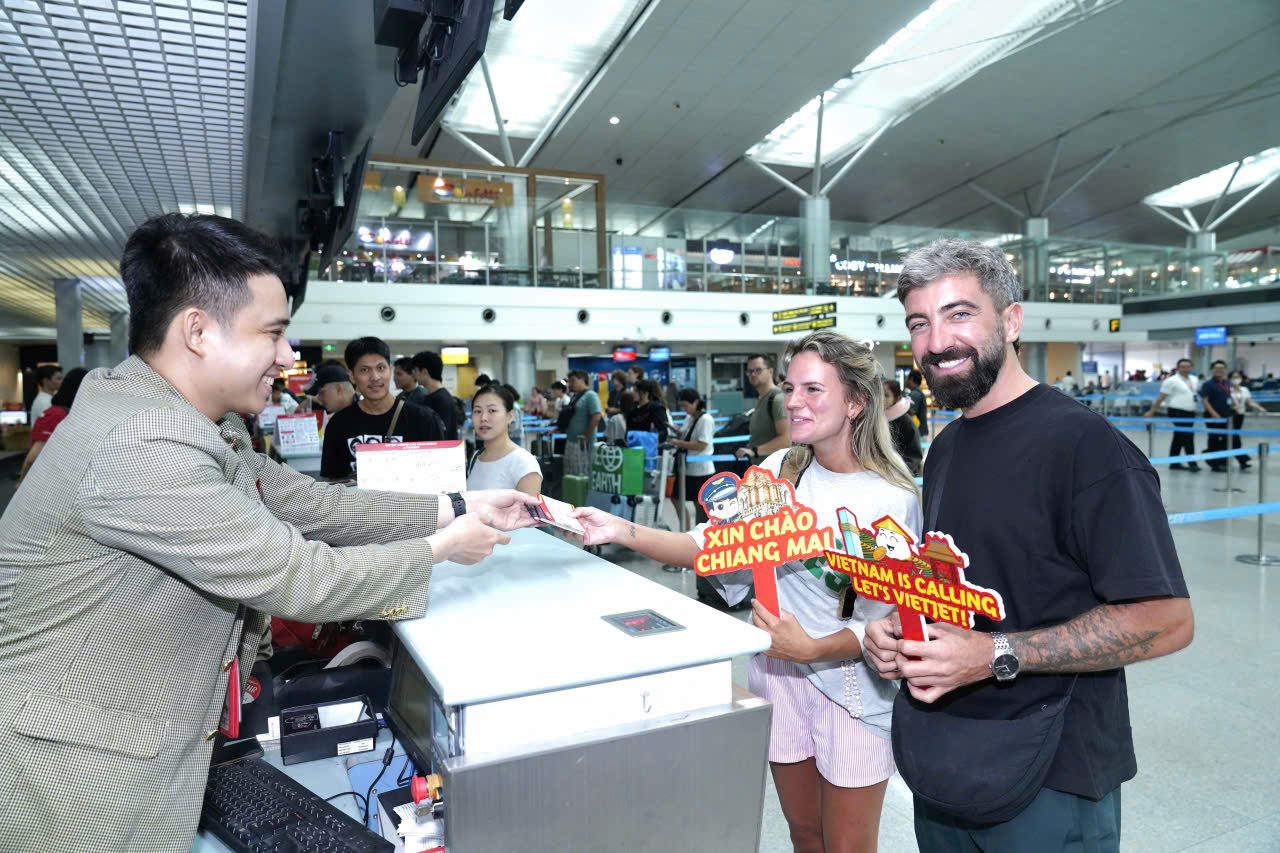 Vietjet nối lại đường bay thẳng TP.HCM - Chiang Mai, v&eacute; 0 đồng đ&oacute;n m&ugrave;a du lịch - Ảnh 3.