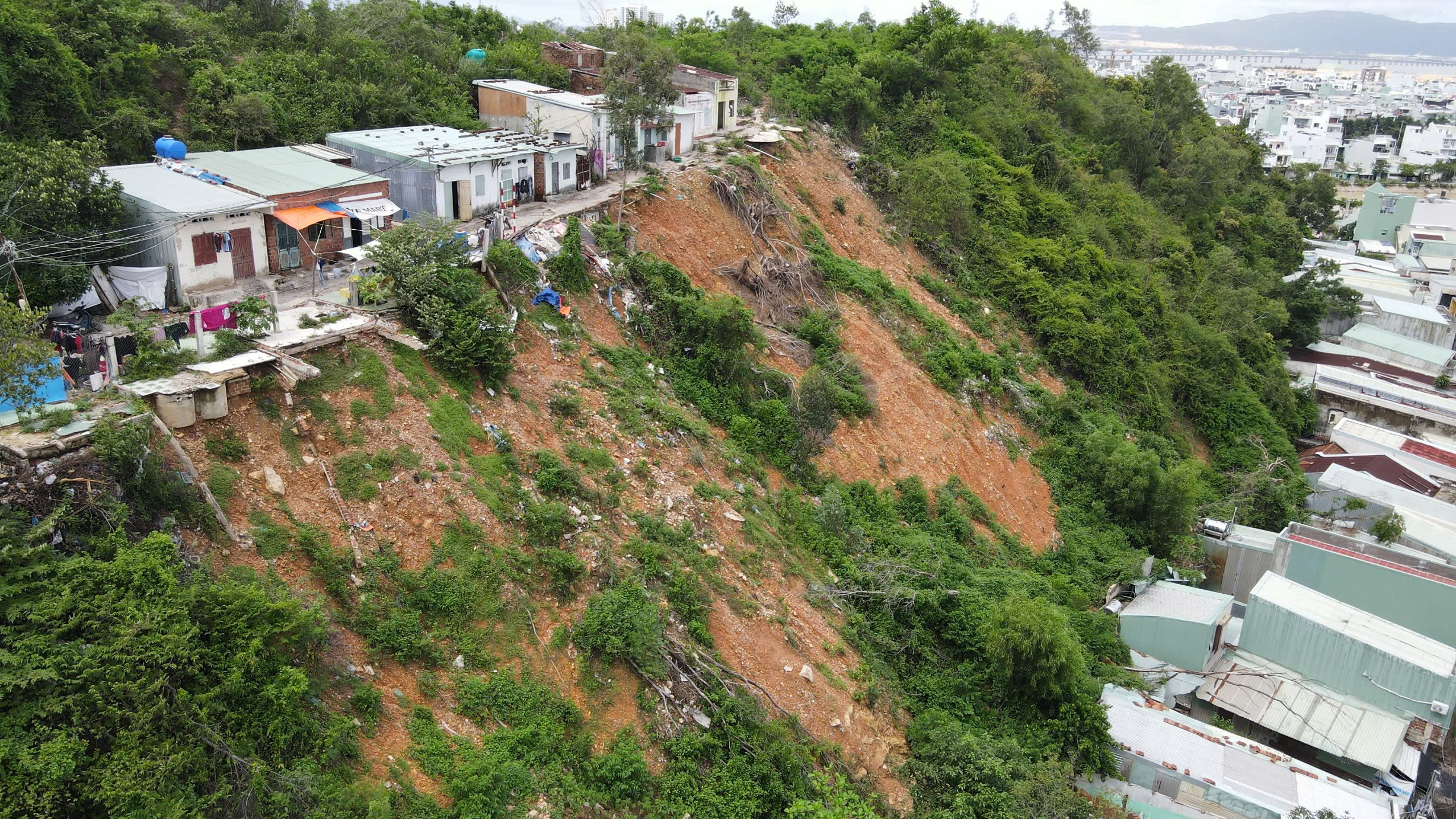 Gia Lai: Ưu tiên di dời dân, nghiên cứu phương án xử lý núi Một- Ảnh 4.