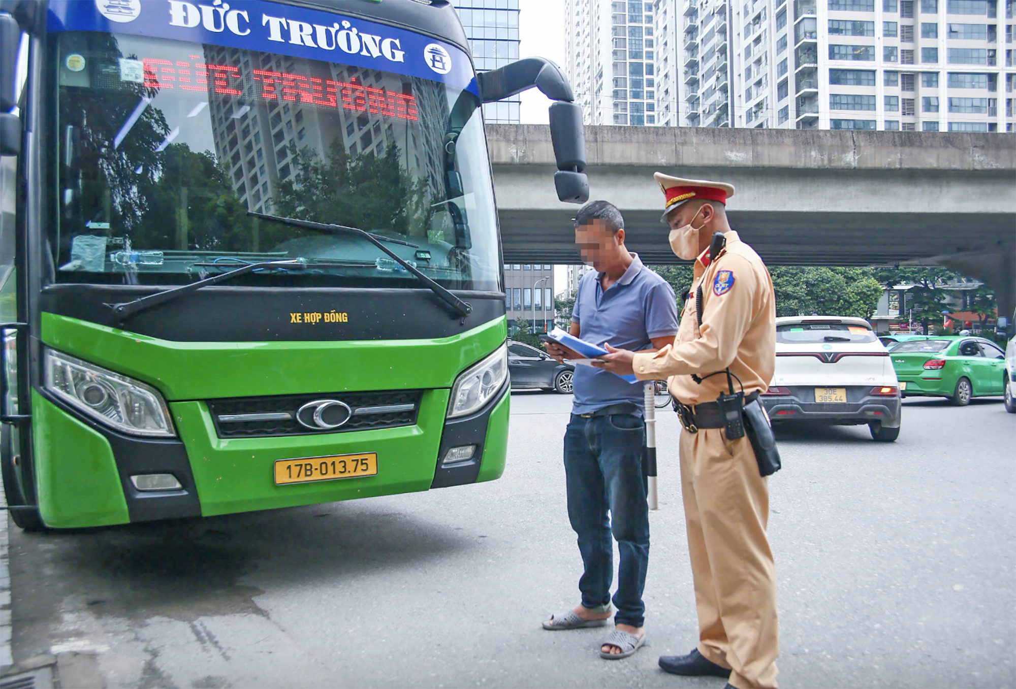 Li&ecirc;n th&ocirc;ng dữ liệu, ngăn xe kinh doanh vận tải chạy chui - Ảnh 1.