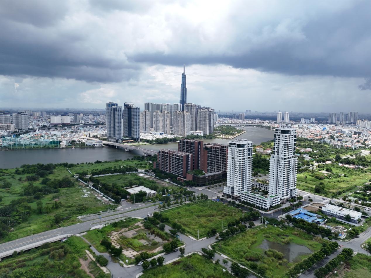 TP.HCM: Nhiều giải ph&aacute;p để tăng trưởng hai con số v&agrave; thu ng&acirc;n s&aacute;ch vượt 1 triệu tỷ đồng- Ảnh 2.