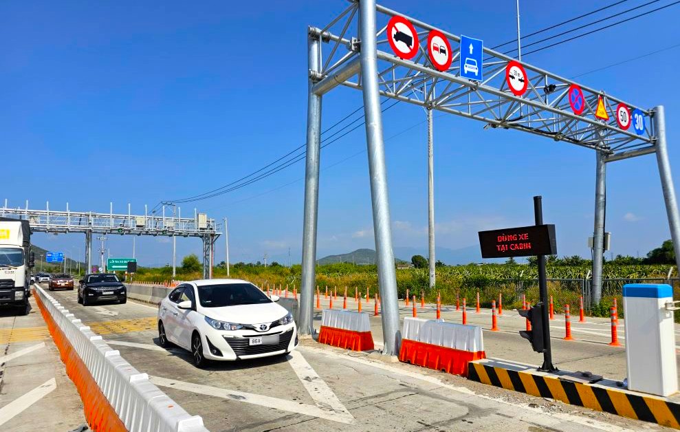 Thu ph&iacute; cao tốc đầu tư c&ocirc;ng: Đ&atilde; thu gần 3.168 tỷ đồng, Bộ X&acirc;y dựng đề xuất sửa quy định - Ảnh 1.