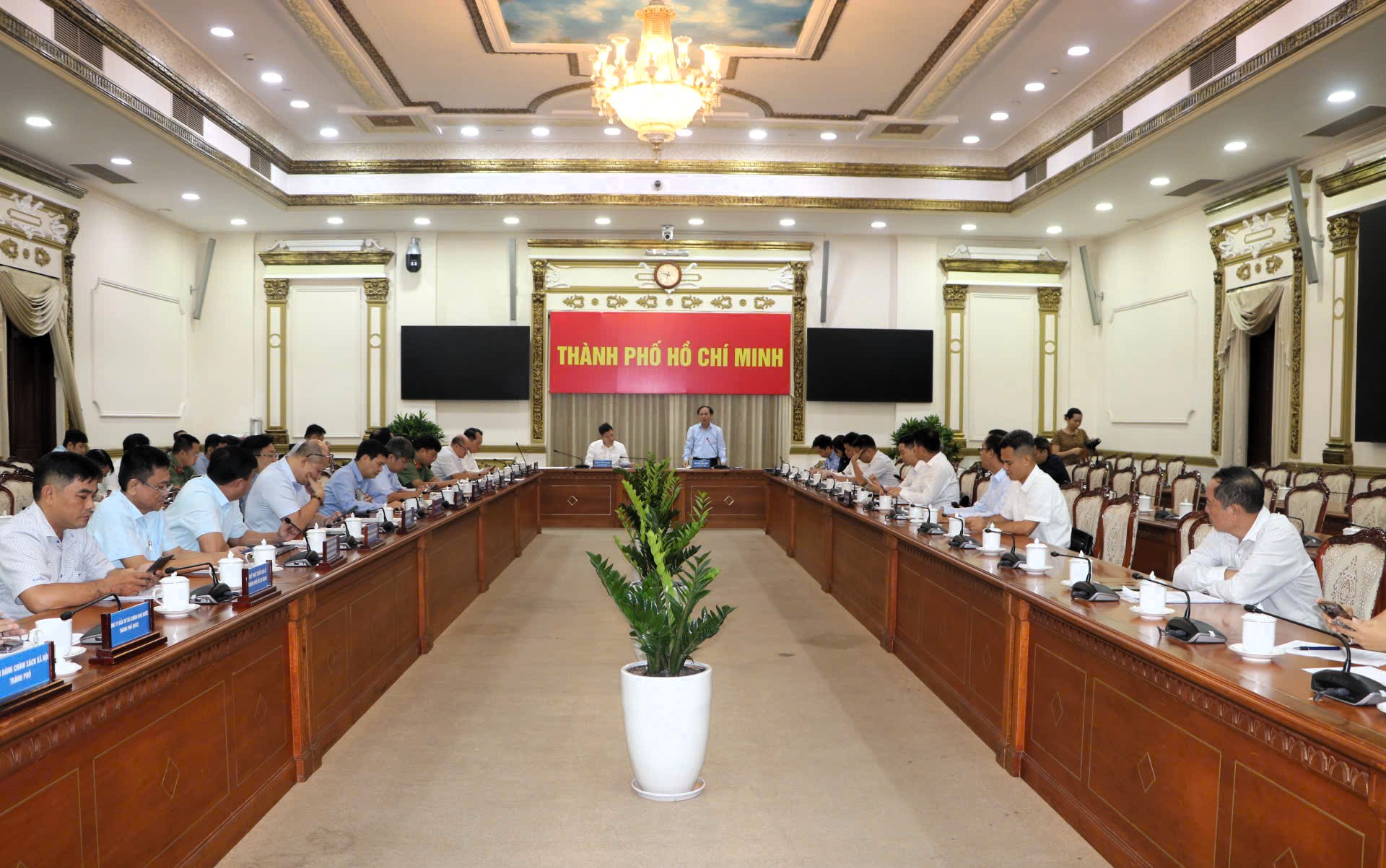 TP.HCM được yêu cầu đẩy nhanh tiến độ, bảo đảm chỉ tiêu nhà ở xã hội- Ảnh 3.
