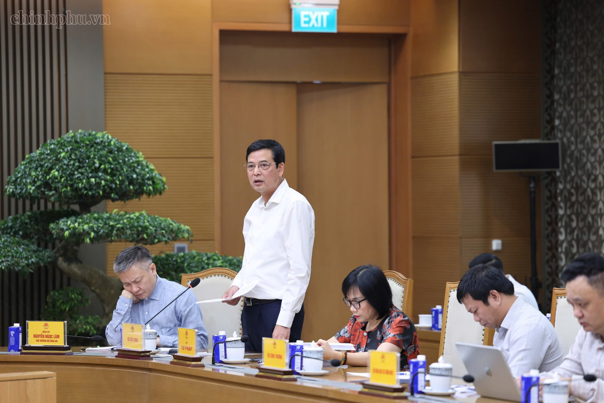 Ph&oacute; Thủ tướng Thường trực Phạm Gia T&uacute;c: Nghi&ecirc;n cứu kết nối trực tiếp đường sắt từ s&acirc;n bay Gia B&igrave;nh với trung t&acirc;m H&agrave; Nội - Ảnh 4.