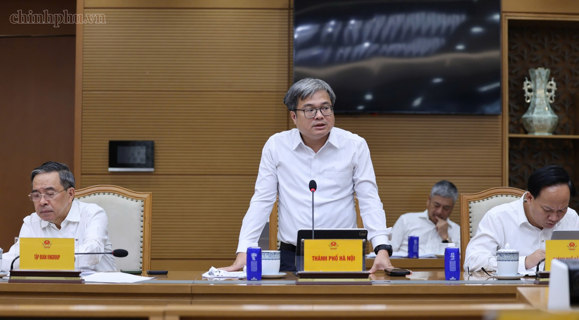 Ph&oacute; Thủ tướng Thường trực Phạm Gia T&uacute;c: Nghi&ecirc;n cứu kết nối trực tiếp đường sắt từ s&acirc;n bay Gia B&igrave;nh với trung t&acirc;m H&agrave; Nội - Ảnh 3.