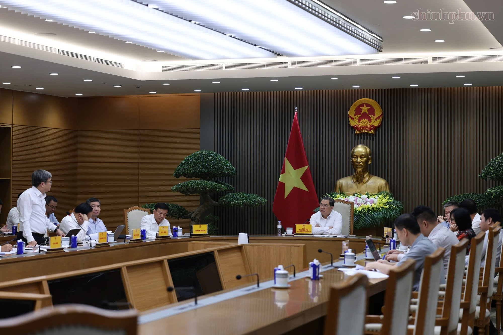 Ph&oacute; Thủ tướng Thường trực Phạm Gia T&uacute;c: Nghi&ecirc;n cứu kết nối trực tiếp đường sắt từ s&acirc;n bay Gia B&igrave;nh với trung t&acirc;m H&agrave; Nội - Ảnh 5.