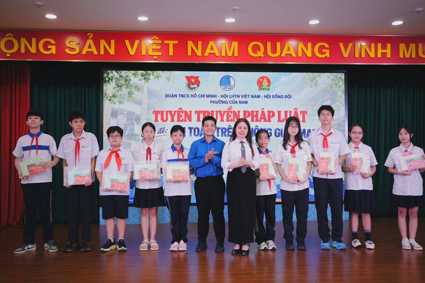 H&agrave; Nội: Trường học tăng cường gi&aacute;o dục, thực h&agrave;nh kỹ năng an to&agrave;n cho học sinh- Ảnh 16.