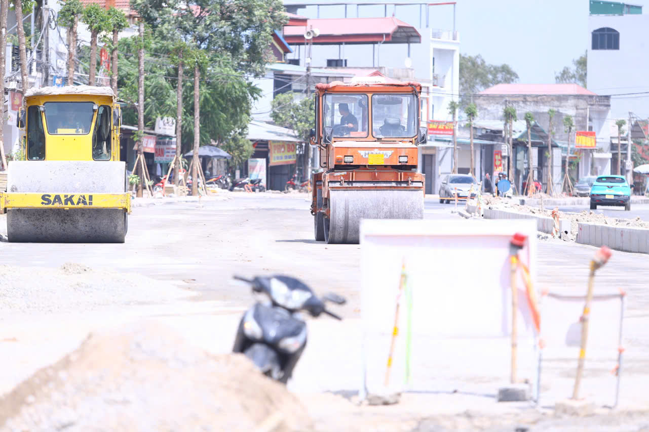 H&agrave; Nội: Những ng&agrave;y nước r&uacute;t tr&ecirc;n quốc lộ 21B qua Thanh Oai- Ảnh 4.