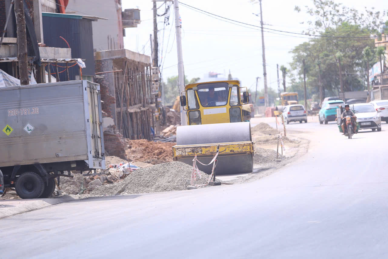 H&agrave; Nội: Những ng&agrave;y nước r&uacute;t tr&ecirc;n quốc lộ 21B qua Thanh Oai- Ảnh 8.