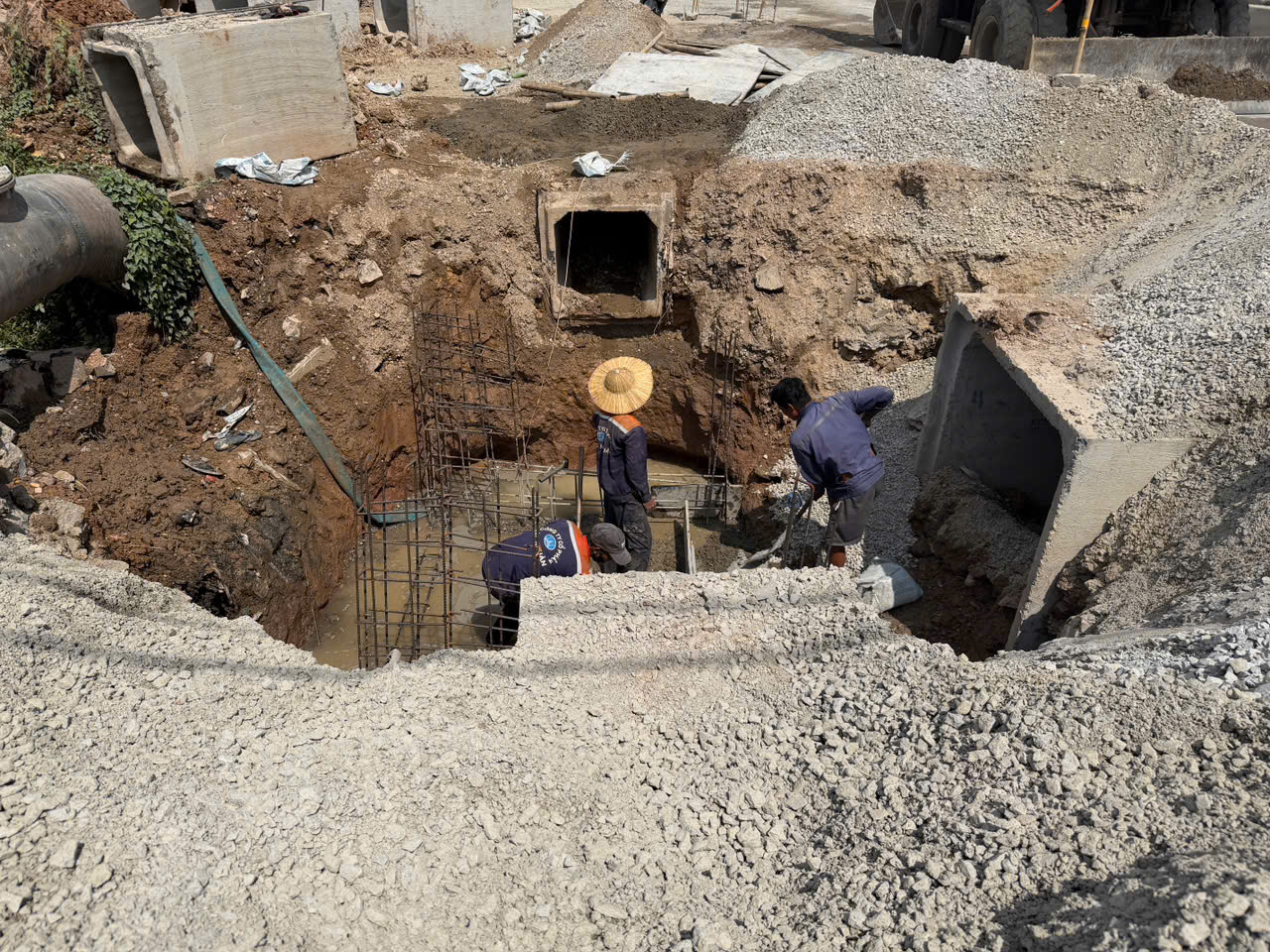 H&agrave; Nội: Những ng&agrave;y nước r&uacute;t tr&ecirc;n quốc lộ 21B qua Thanh Oai- Ảnh 7.