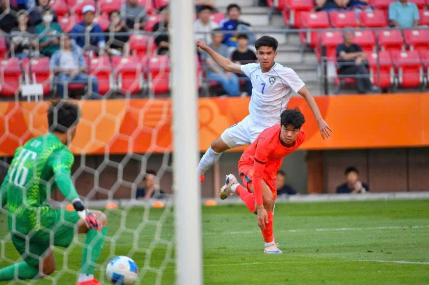 Thắng kịch t&iacute;nh Uzbekistan, U23 Trung Quốc gi&agrave;nh Huy chương Đồng ASIAD 20- Ảnh 1.