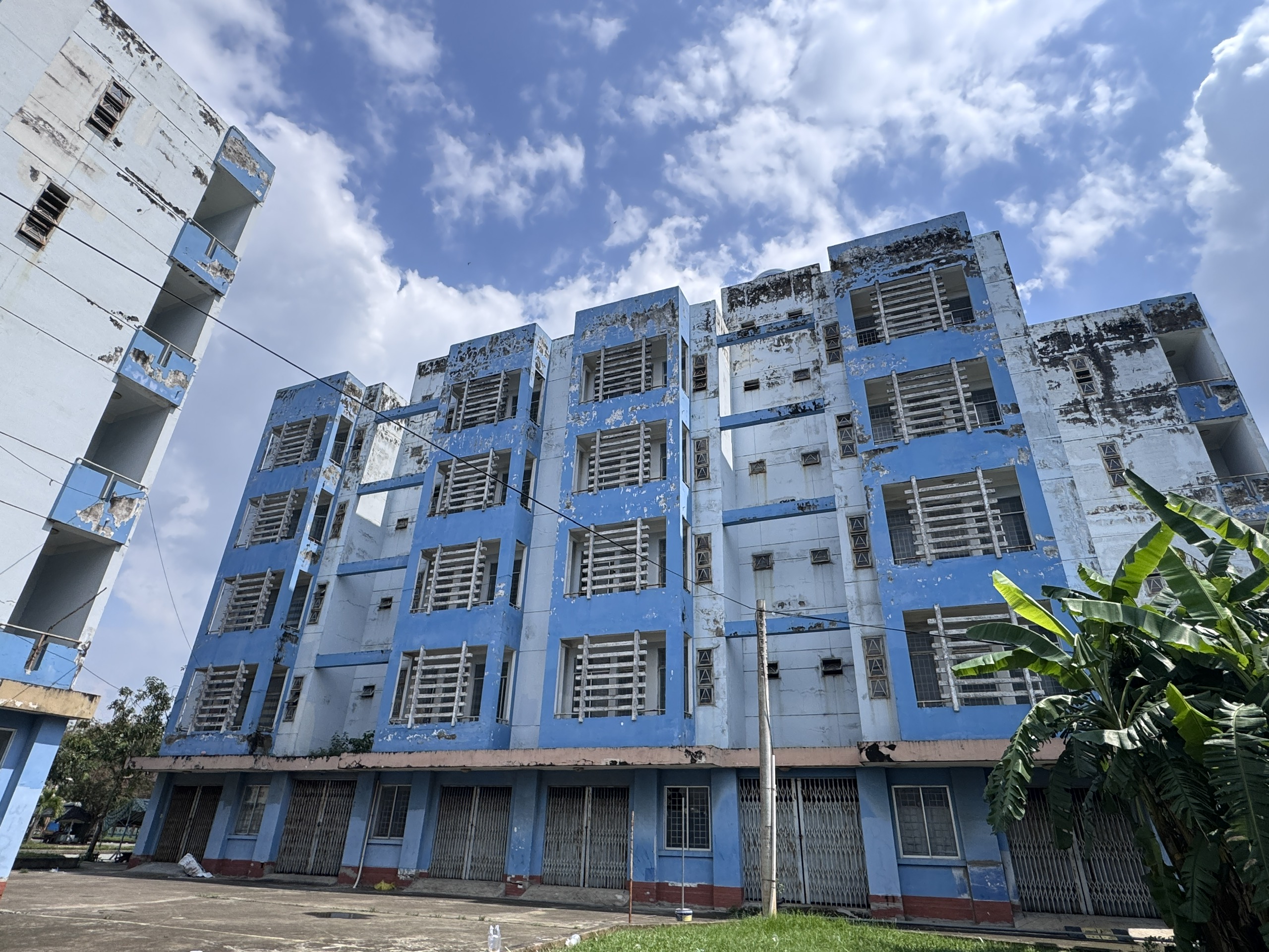 TP.HCM nghi&ecirc;n cứu tận dụng 953 căn hộ t&aacute;i định cư bỏ trống - Ảnh 2.