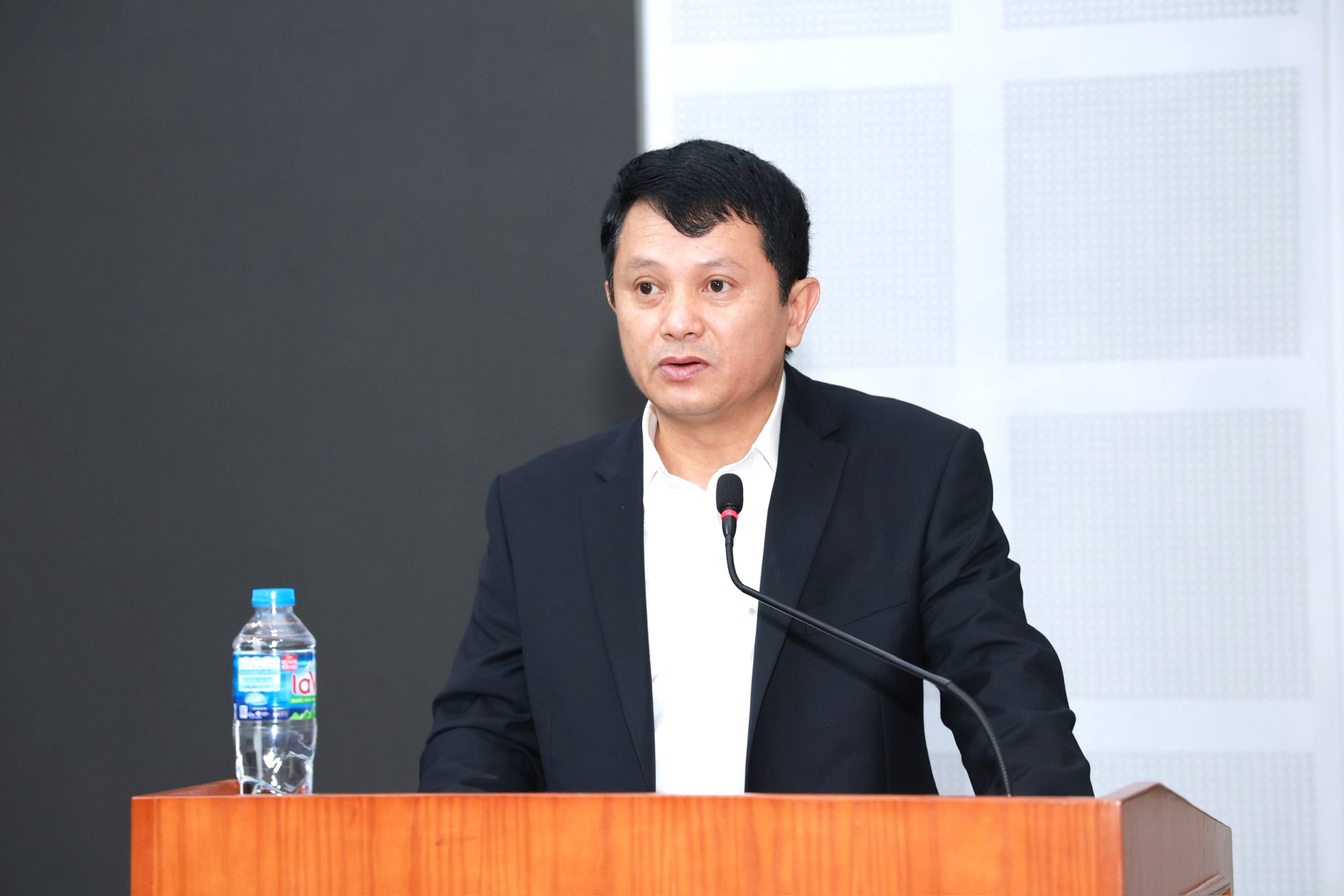 T&igrave;m giải ph&aacute;p ph&aacute;t triển nh&agrave; ở x&atilde; hội ph&aacute;t thải c&aacute;c-bon thấp - Ảnh 3.