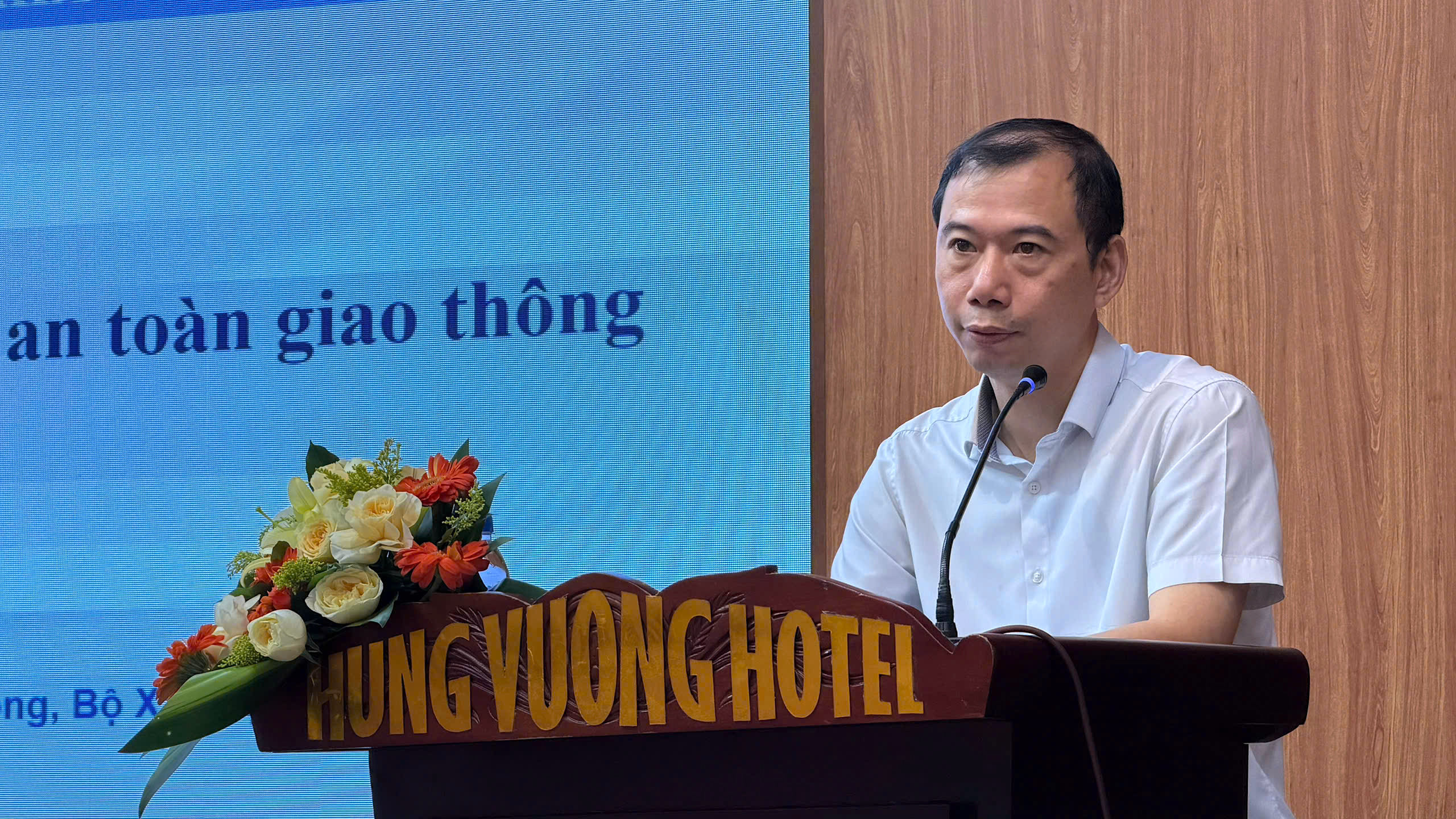 Tuy&ecirc;n truyền, phổ biến ph&aacute;p luật về an to&agrave;n giao th&ocirc;ng đường thủy nội địa- Ảnh 3.