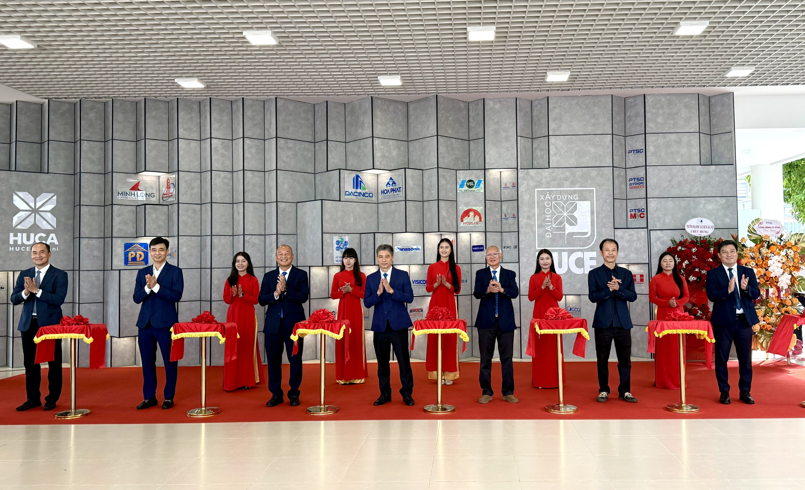 Trường Đại học X&acirc;y dựng H&agrave; Nội ra mắt kh&ocirc;ng gian kết nối cựu học vi&ecirc;n, sinh vi&ecirc;n - Ảnh 1.