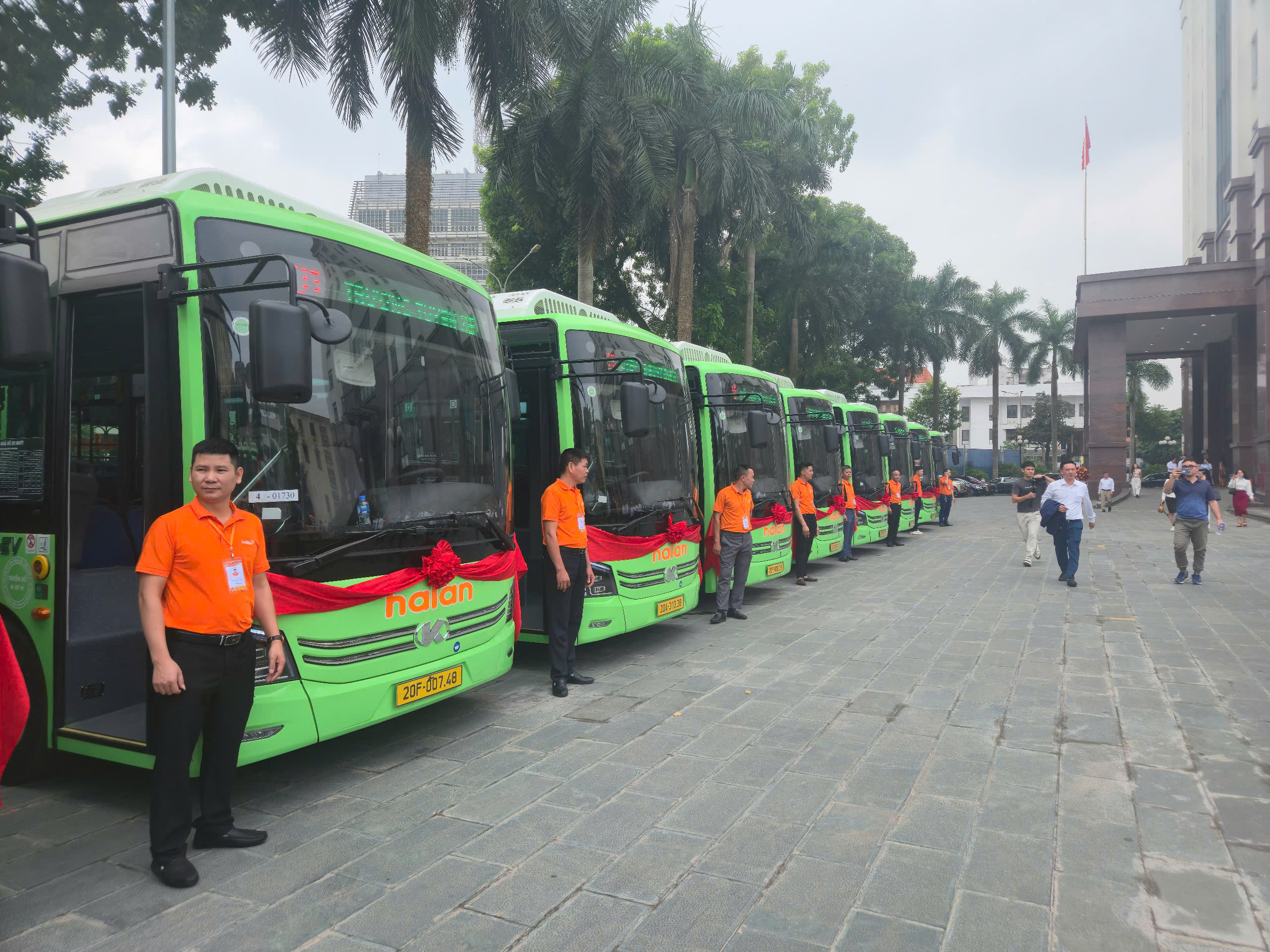 Thái Nguyên đưa vào hoạt động tuyến xe buýt điện đầu tiên - Ảnh 6.