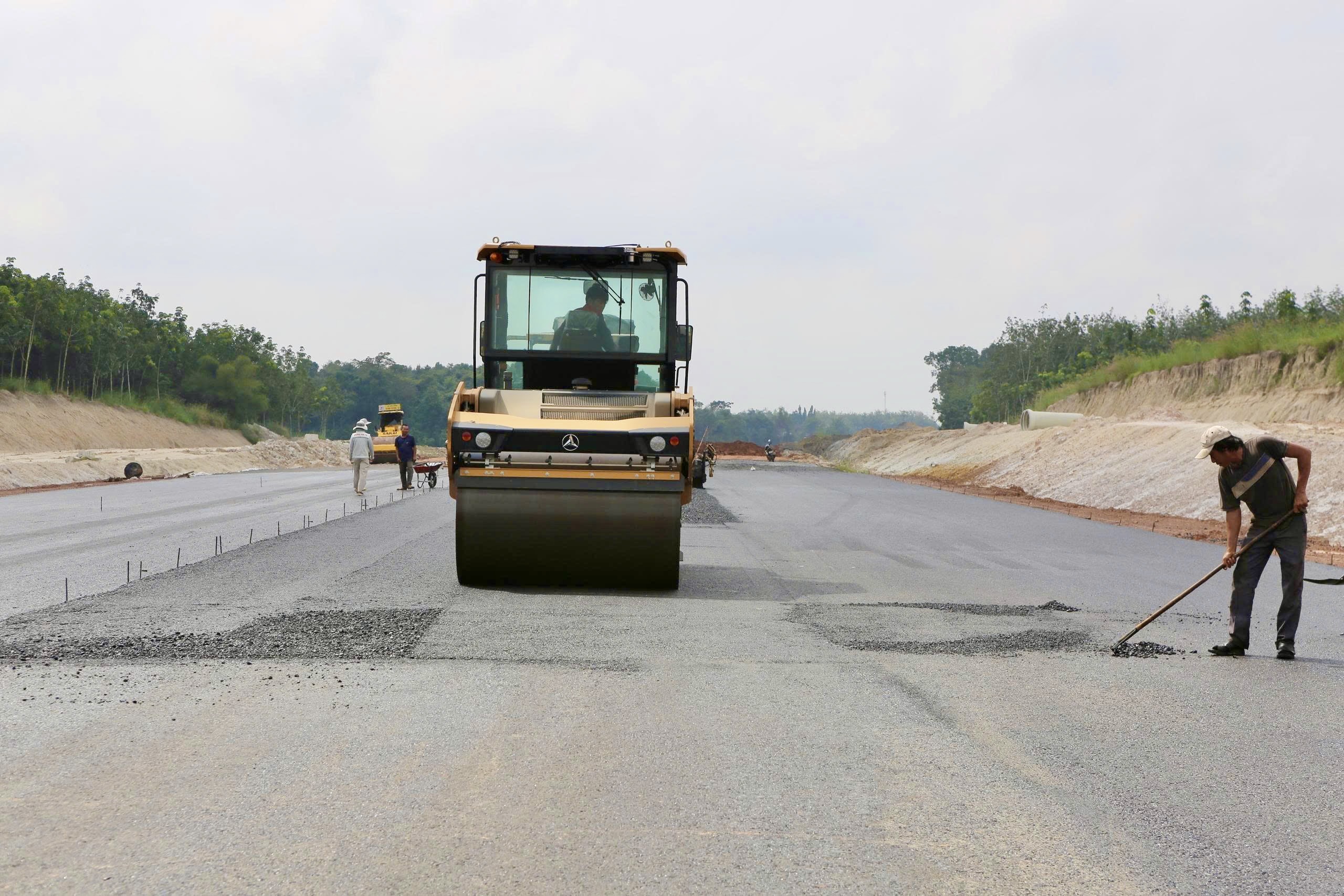 Cao tốc TP.HCM - Thủ Dầu Một - Chơn Th&agrave;nh qua Đồng Nai đang thảm nhựa, tăng tốc về đ&iacute;ch- Ảnh 11.
