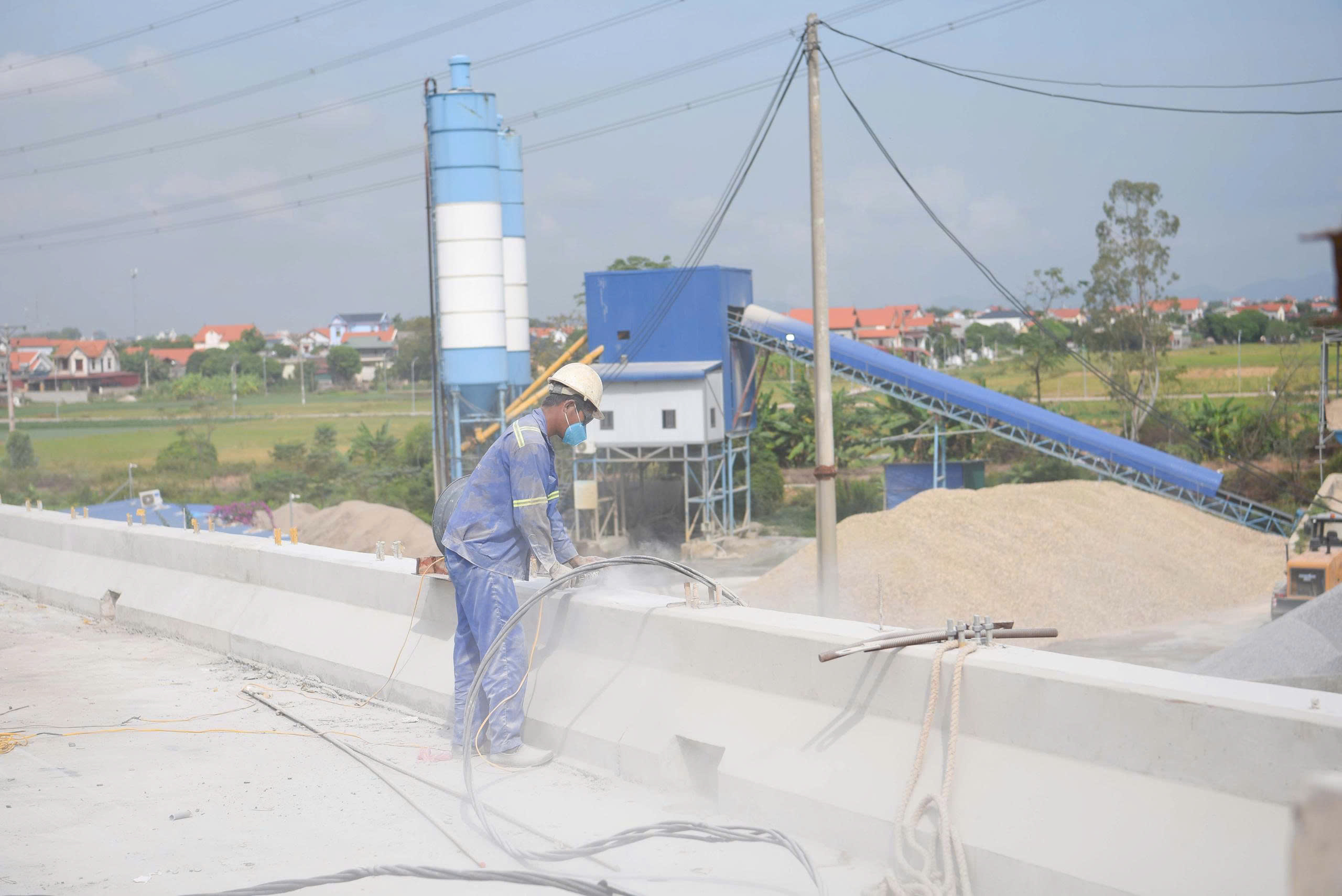 Cận cảnh dự &aacute;n cầu hơn 2.000 tỷ đồng nối Bắc Ninh &ndash; Hải Ph&ograve;ng vừa hợp long- Ảnh 7.