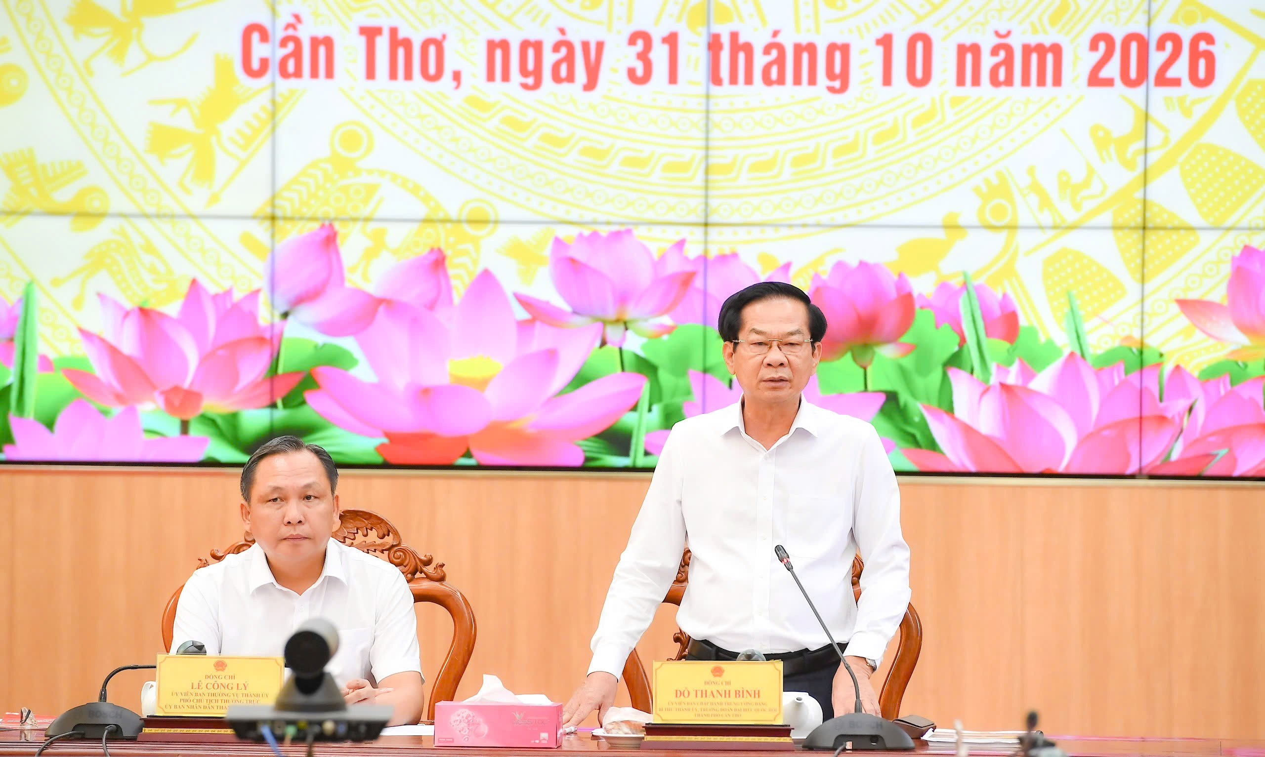 B&iacute; thư Cần Thơ y&ecirc;u cầu nh&agrave; thầu cao tốc kh&ocirc;ng để thiếu vật liệu k&eacute;o d&agrave;i tiến độ - Ảnh 1.