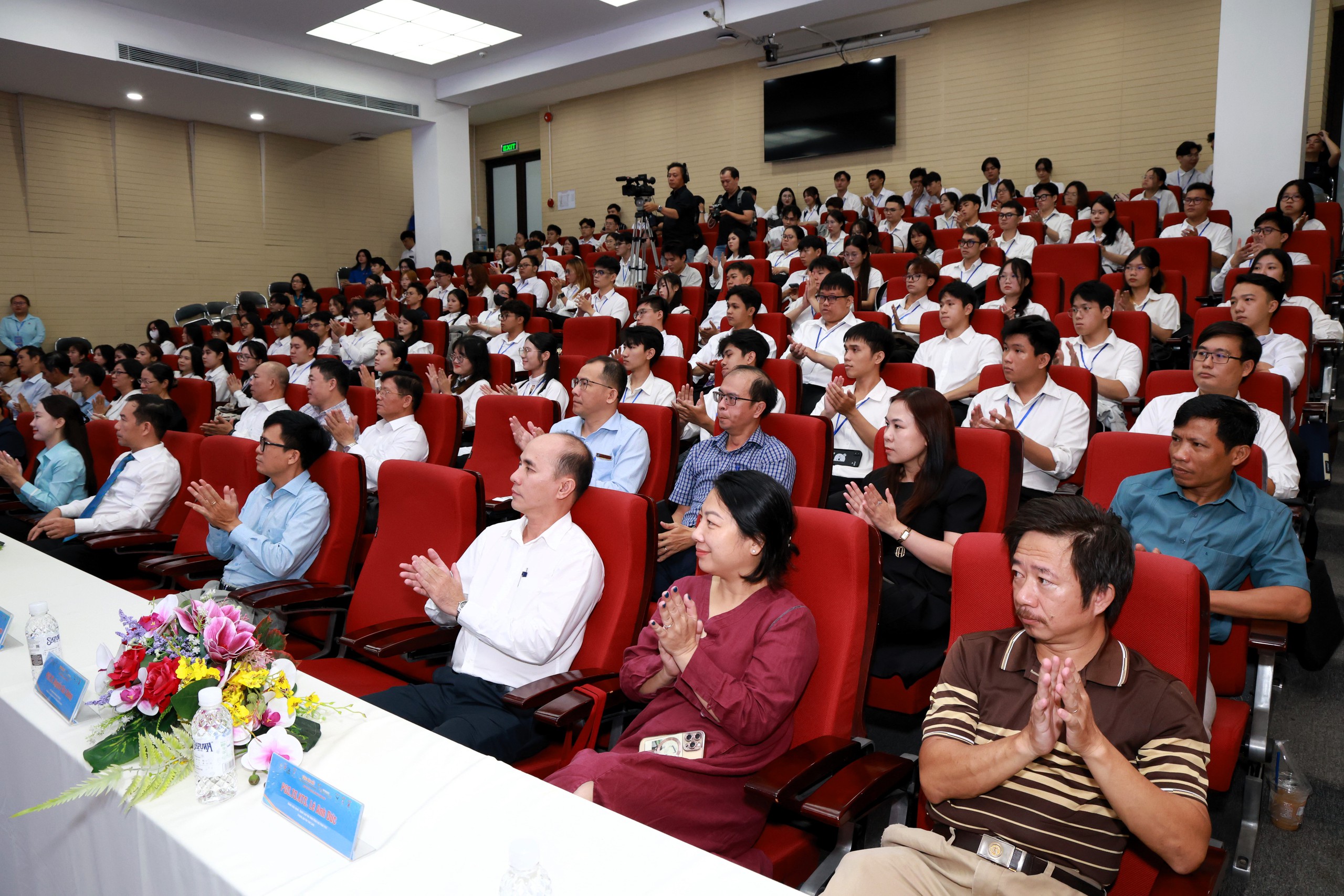 308 sinh vi&ecirc;n tranh t&agrave;i tại V&ograve;ng B&aacute;n kết Giải thưởng Eur&eacute;ka trong lĩnh vực X&acirc;y dựng - Ảnh 4.