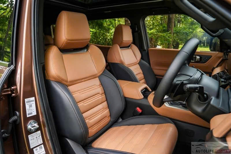 Mitsubishi Pajero mới v&agrave; Ford Everest kh&aacute;c nhau g&igrave;? - Ảnh 10.