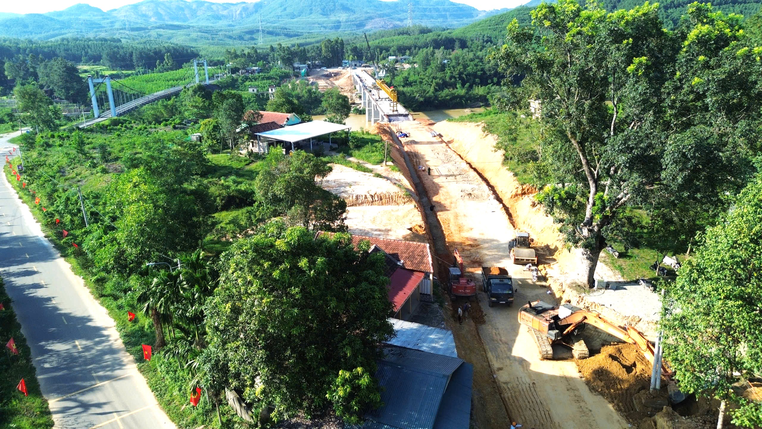 Tăng tốc đưa cầu B&igrave;nh Th&agrave;nh về đ&iacute;ch cuối th&aacute;ng 10, thay thế cầu treo xuống cấp- Ảnh 13.