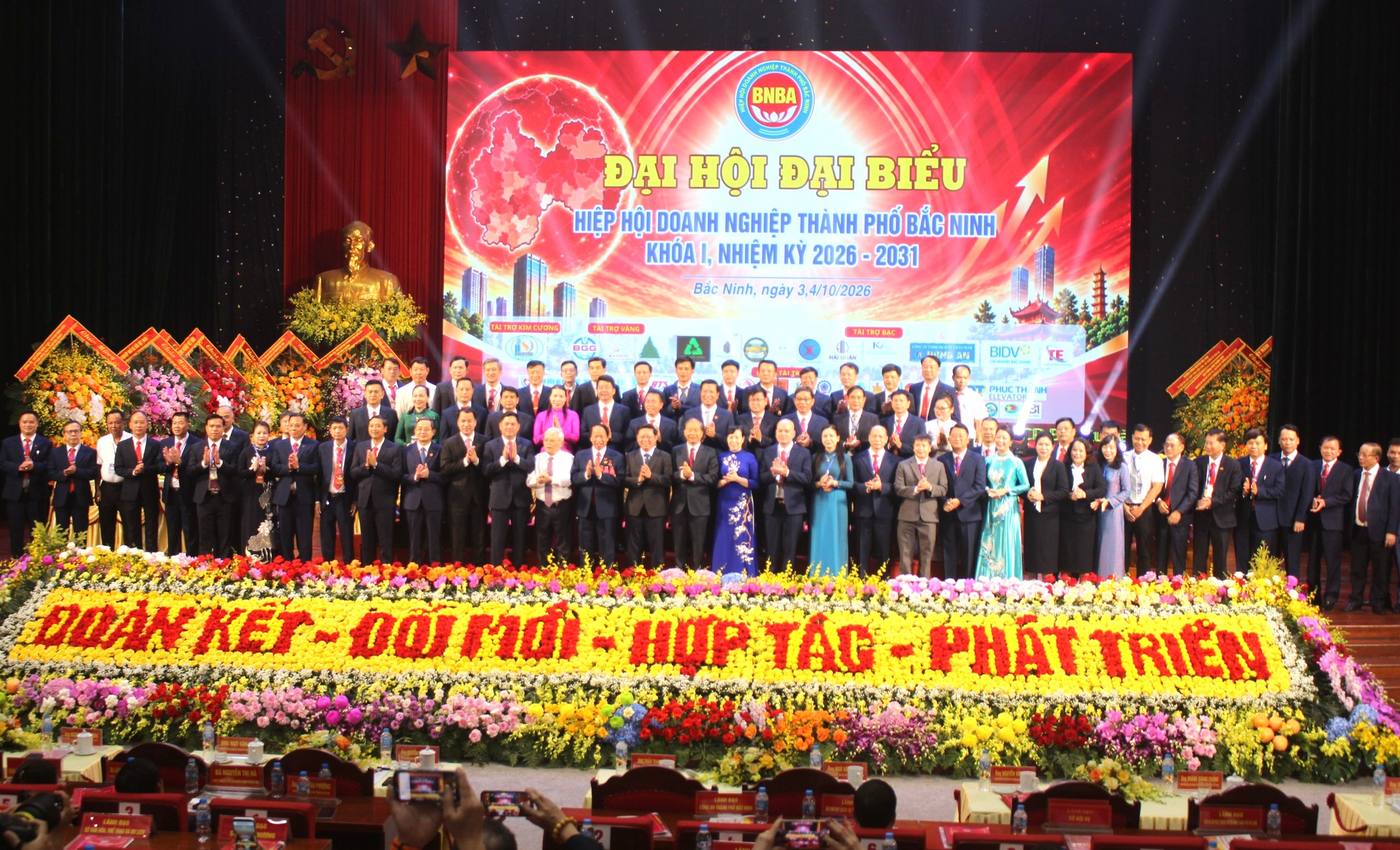 Hiệp hội doanh nghiệp TP Bắc Ninh đón nhận Huân chương lao động hạng Nhì- Ảnh 3.