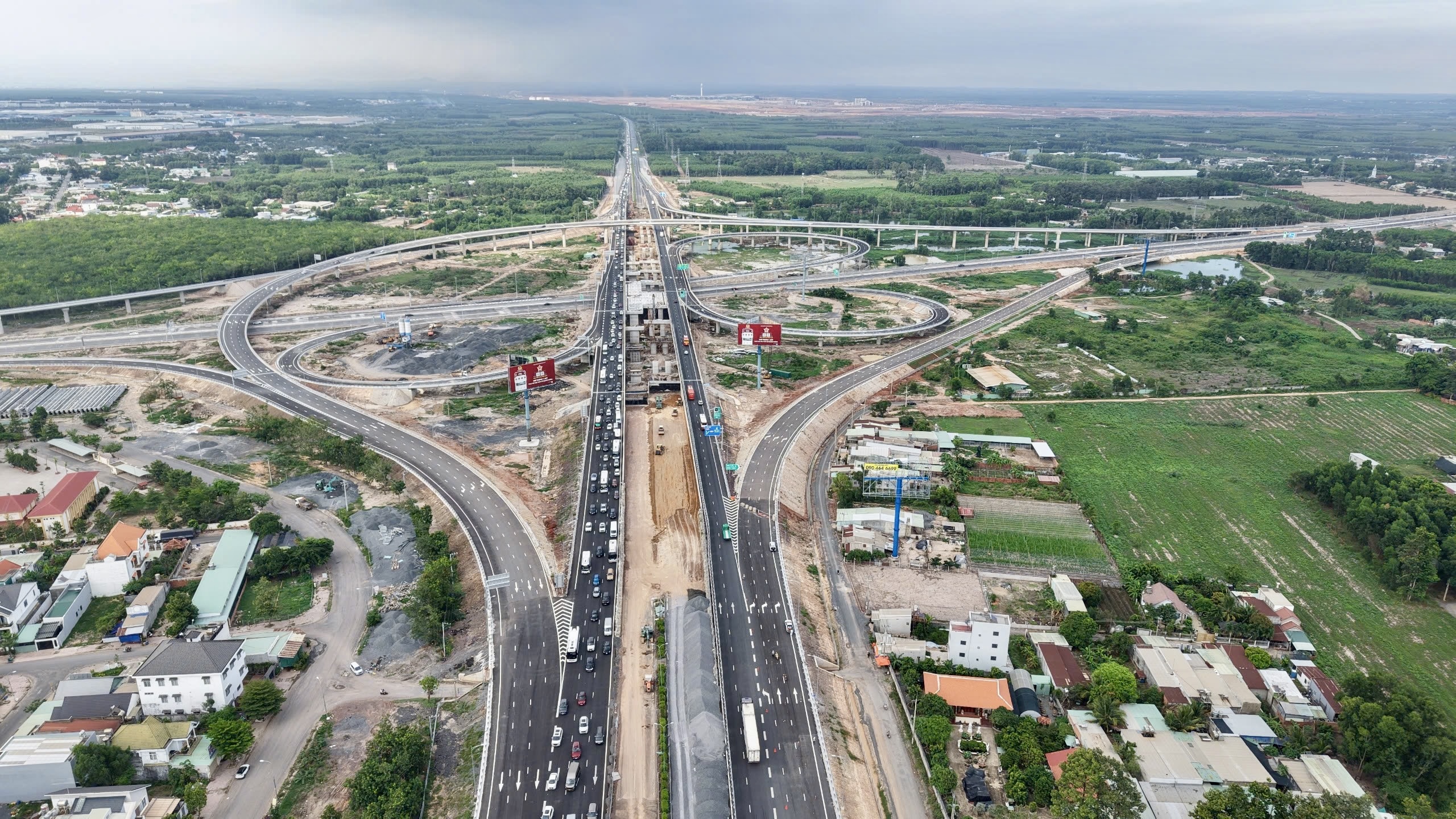 Trong th&aacute;ng 10 nối th&ocirc;ng 3 tuyến cao tốc lớn nhất miền Nam để giảm tải cho QL51 - Ảnh 2.