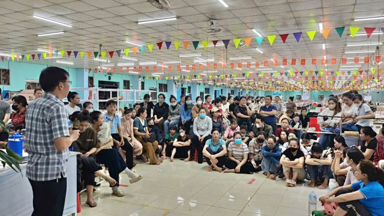 Quảng Trị lập tổ c&ocirc;ng t&aacute;c xử l&yacute; vụ doanh nghiệp nợ lương gần 400 c&ocirc;ng nh&acirc;n- Ảnh 2.
