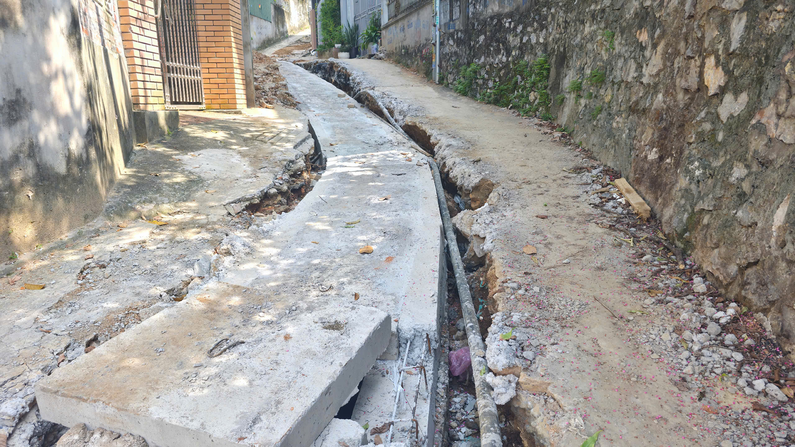 Quảng Ninh: Đẩy nhanh tiến độ c&aacute;c dự &aacute;n chỉnh trang đ&ocirc; thị tại phường Hạ Long- Ảnh 8.