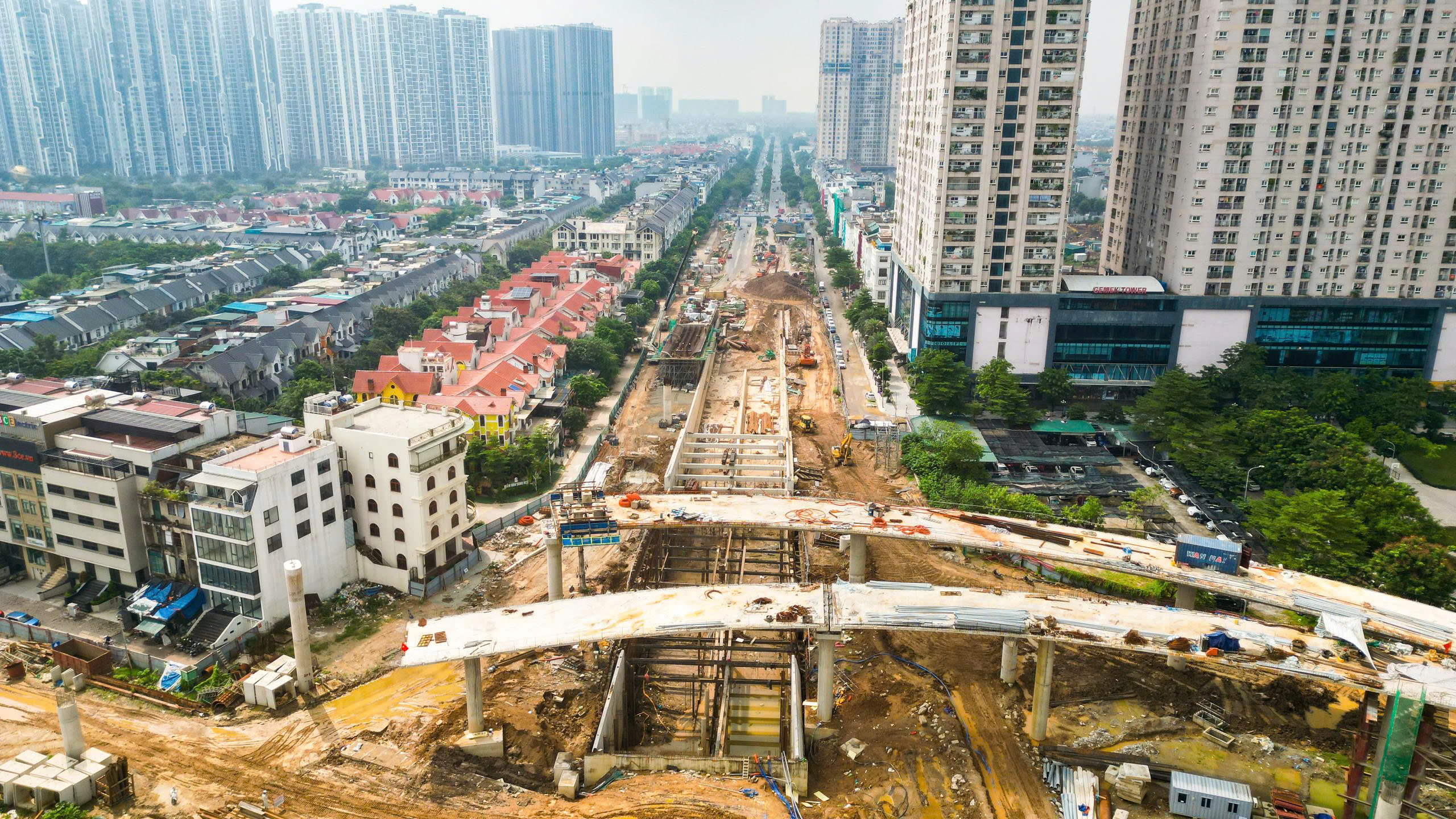 Cận cảnh: N&uacute;t giao V&agrave;nh đai 3,5 - Đại lộ Thăng Long dần th&agrave;nh h&igrave;nh - Ảnh 6.