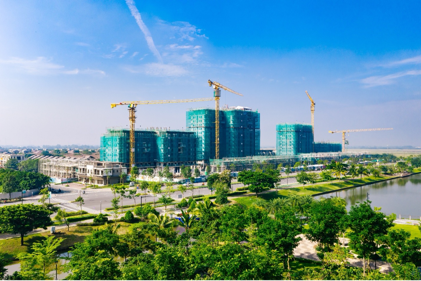 Solaria rise chính thức cất nóc, đánh dấu cột mốc tiến độ mới tại Waterpoint- Ảnh 3.
