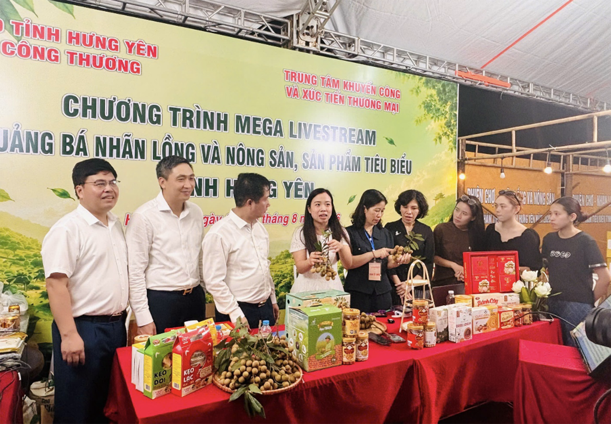 Khi bản sắc địa phương lên nền tảng số - Ảnh 1.