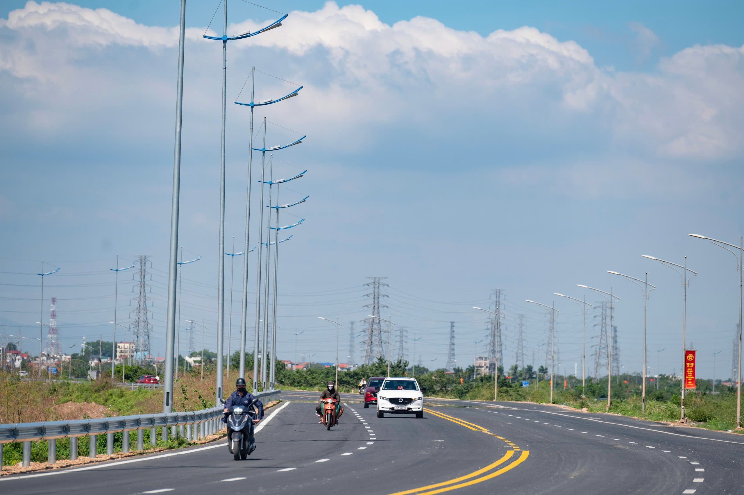 V&agrave;nh đai 4 qua H&agrave; Nội trước giờ G: 15km đường song h&agrave;nh sẵn s&agrave;ng th&ocirc;ng xe- Ảnh 7.