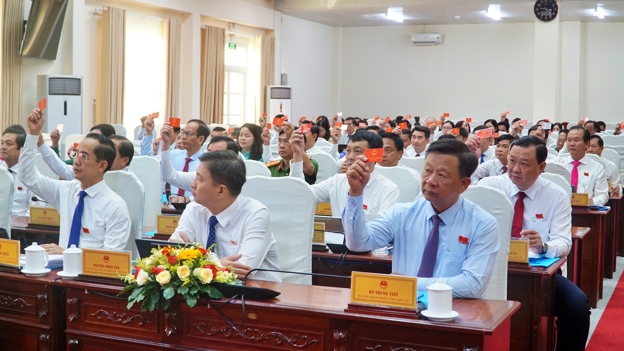 Cà Mau thông qua 12 nghị quyết, quy định nhà ở xã hội khu vực nông thôn - Ảnh 1.