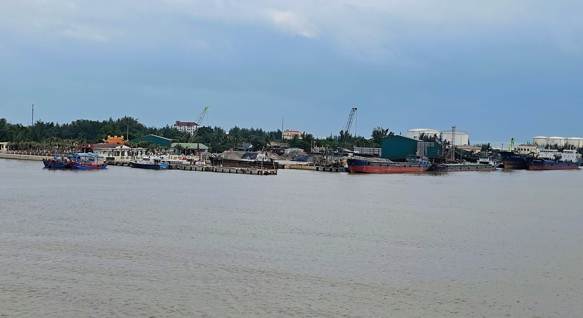 Dự &aacute;n hạ tầng kỹ thuật phục vụ GPMB để mở rộng cảng Cửa Việt đang triển khai thế n&agrave;o?- Ảnh 3.