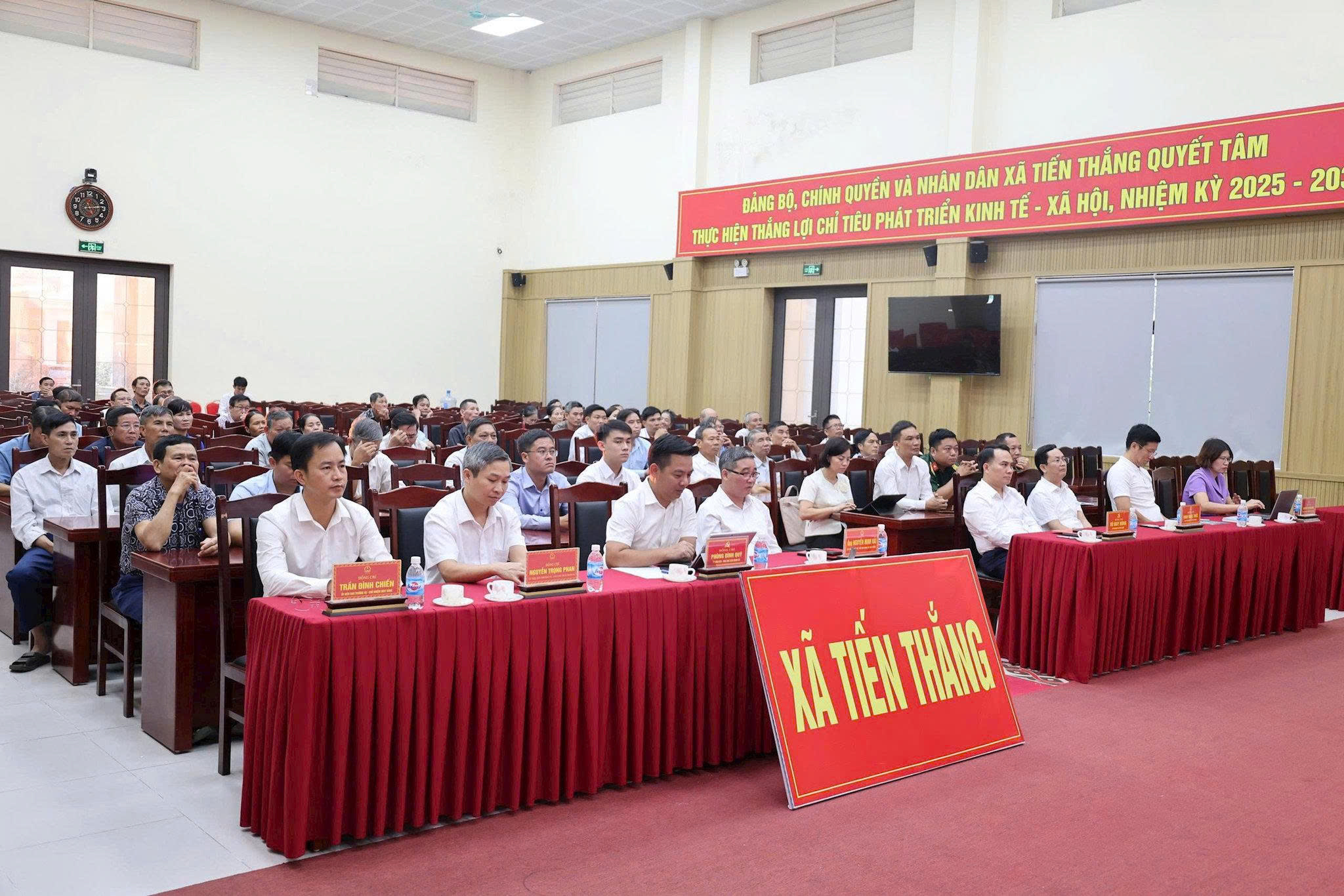 H&agrave; Nội th&ecirc;m những c&ocirc;ng tr&igrave;nh mới, người d&acirc;n th&ecirc;m niềm vui- Ảnh 14.