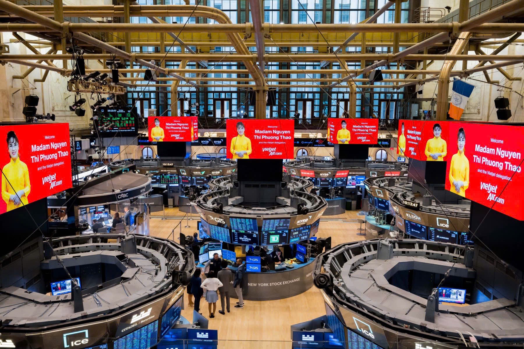 Từ NYSE nh&igrave;n ra thế giới: Dấu ấn nữ doanh nh&acirc;n Việt tr&ecirc;n h&agrave;nh tr&igrave;nh hội nhập - Ảnh 7.