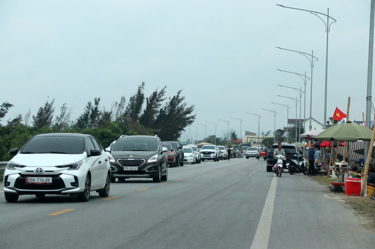 V&igrave; sao đường ven biển 4.651 tỷ đồng ở Nghệ An c&oacute; nhiều đoạn giới hạn tốc độ 30 &ndash; 40km/h?- Ảnh 5.