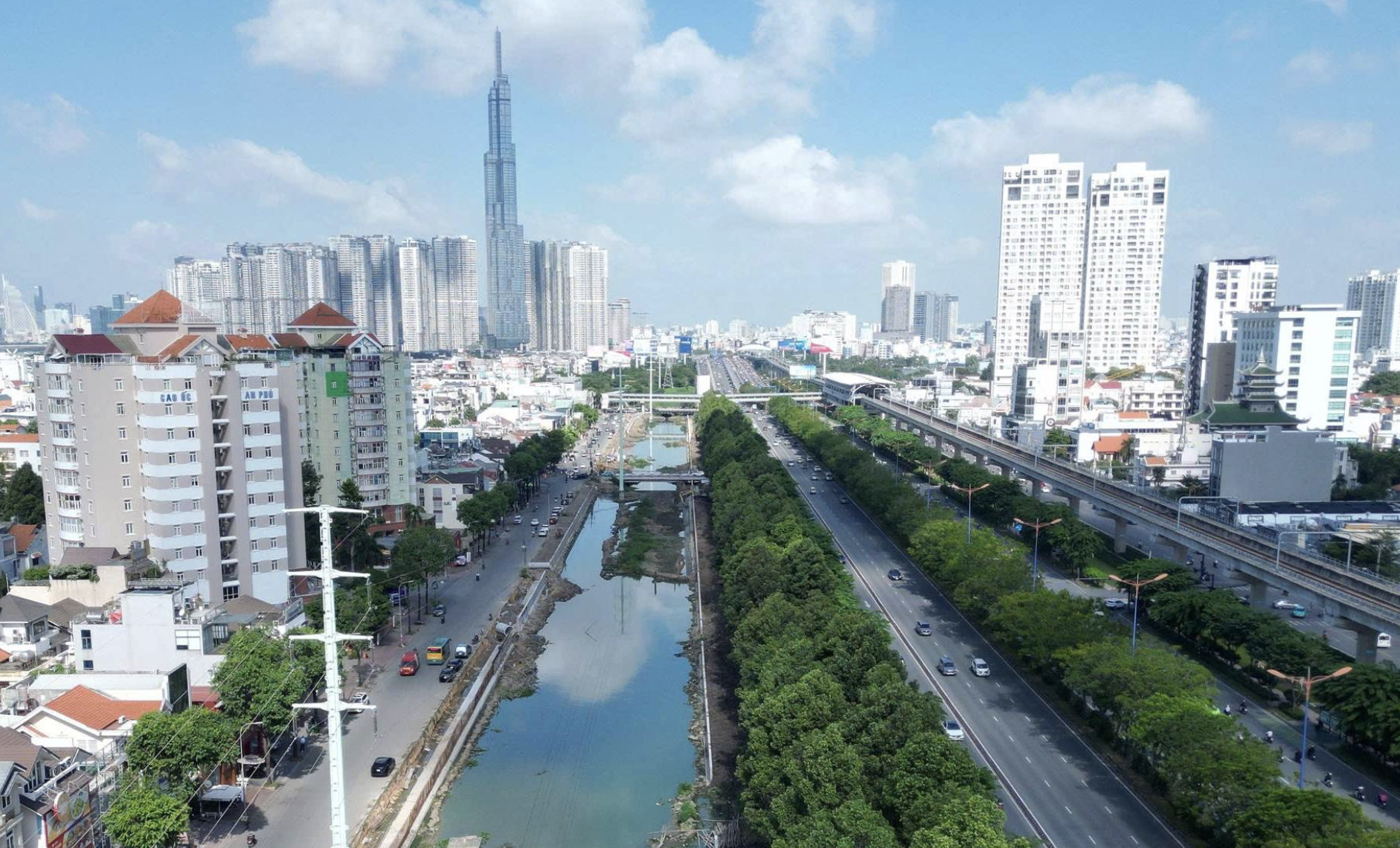 TP.HCM tăng tốc nạo v&eacute;t rạch Đ&aacute; Đỏ, giải b&agrave;i to&aacute;n tho&aacute;t nước khu vực- Ảnh 1.