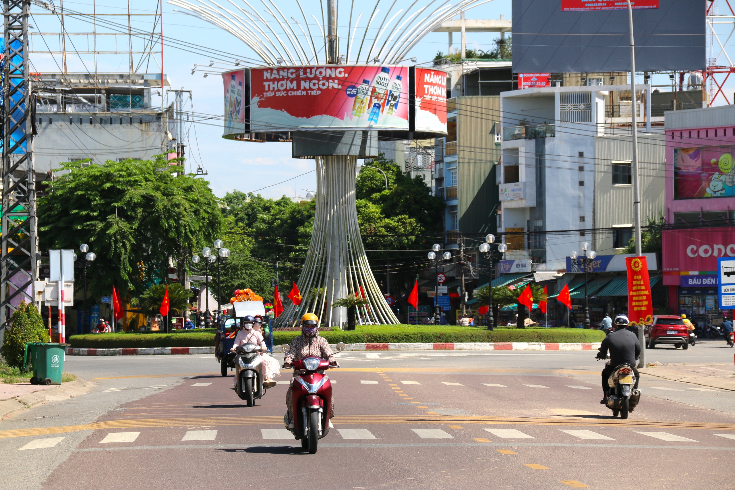 Quảng Ng&atilde;i: H&igrave;nh ảnh cầu Tr&agrave; Kh&uacute;c trước ng&agrave;y đ&oacute;ng đường, cấm xe- Ảnh 2.