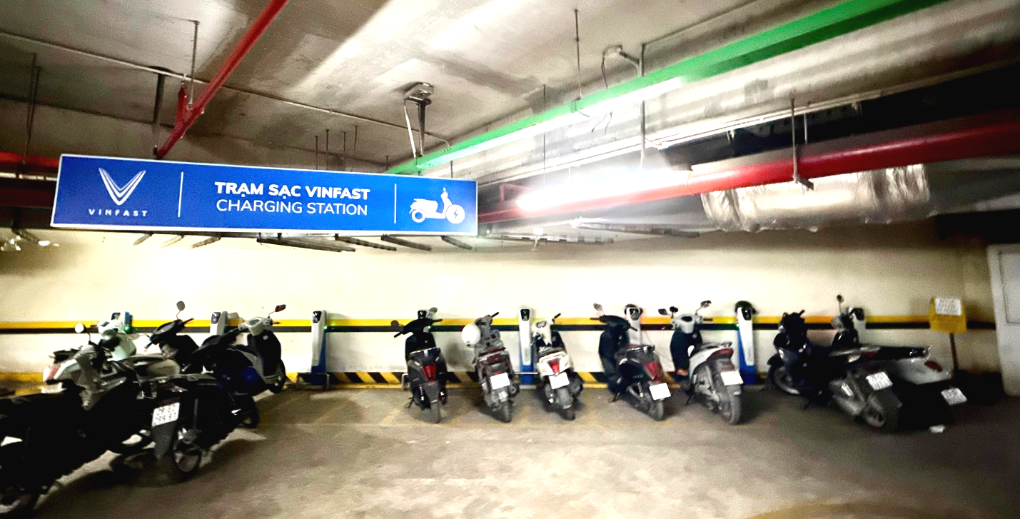 Nghi&ecirc;n cứu bổ sung quy định chống ngập, an to&agrave;n sạc xe điện- Ảnh 1.